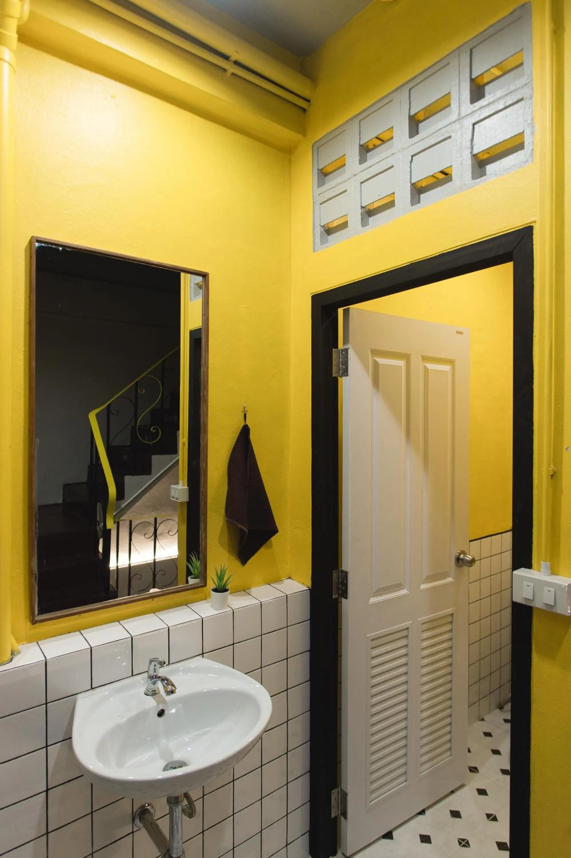 Toilet in Bangpho Story