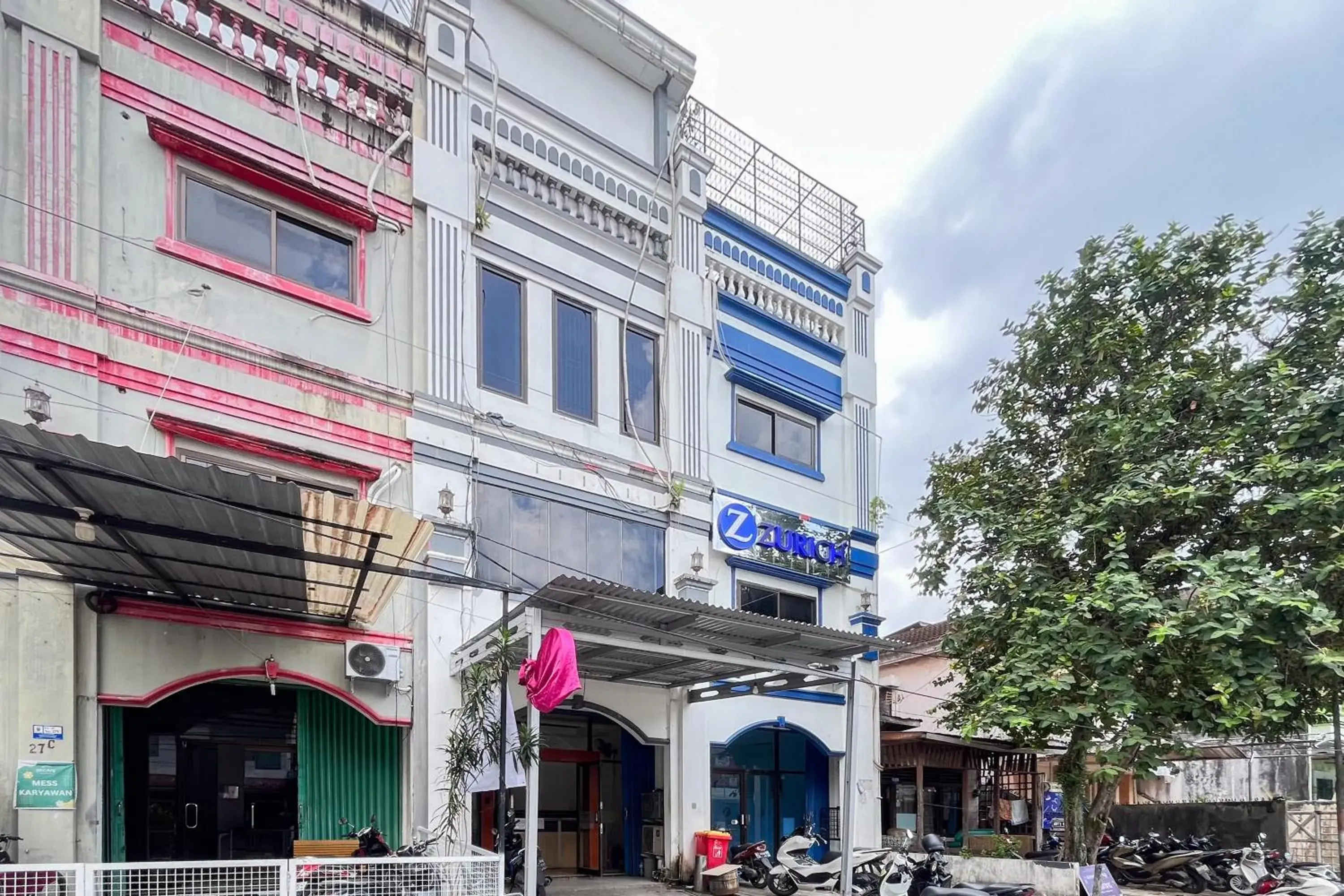 Facade/entrance in Good Sleep 1 RedPartner Facade/entrance in Good Sleep 1 RedPartner