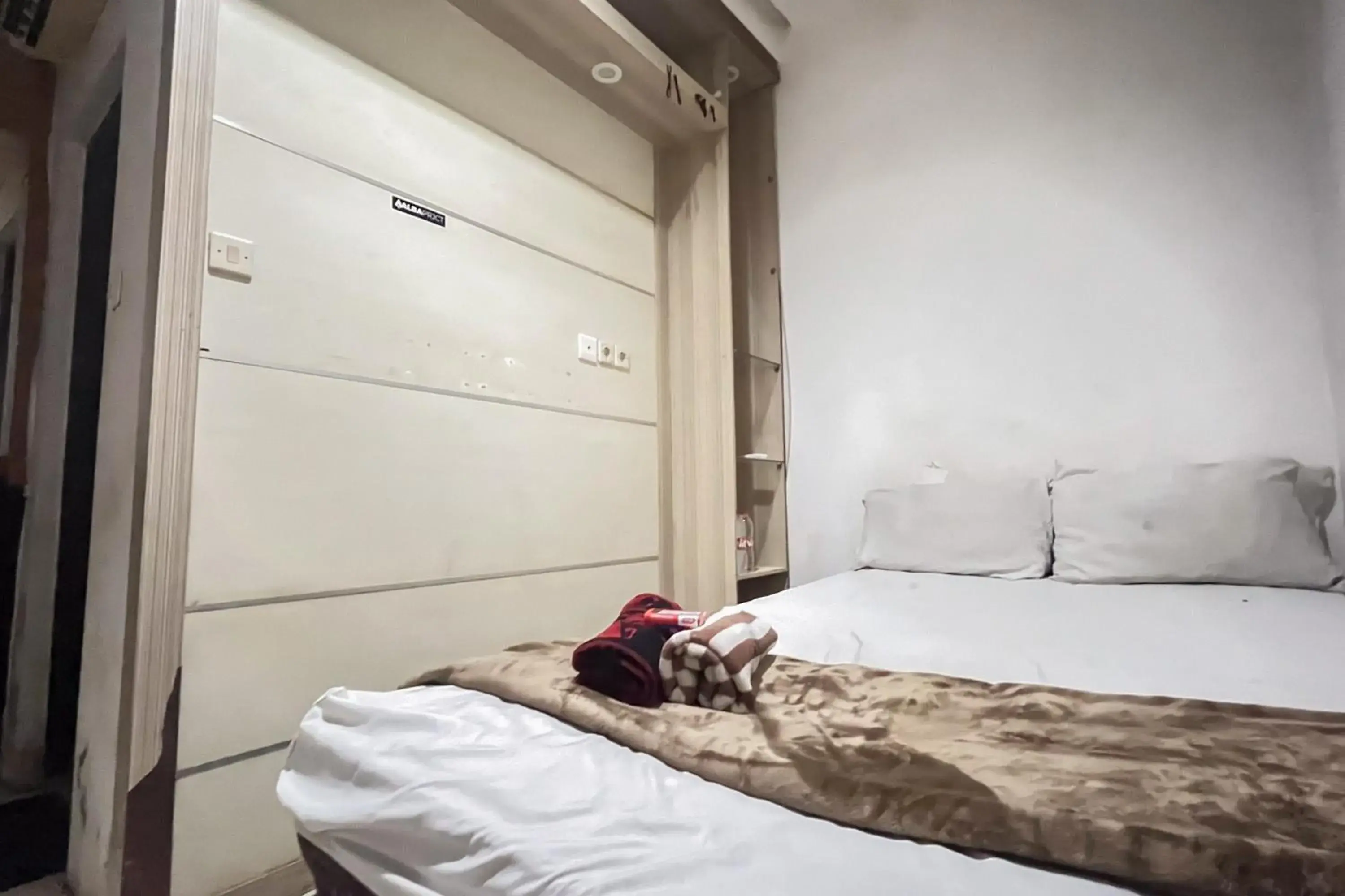 Bedroom, Bed in Good Sleep 1 RedPartner Bedroom, Bed in Good Sleep 1 RedPartner