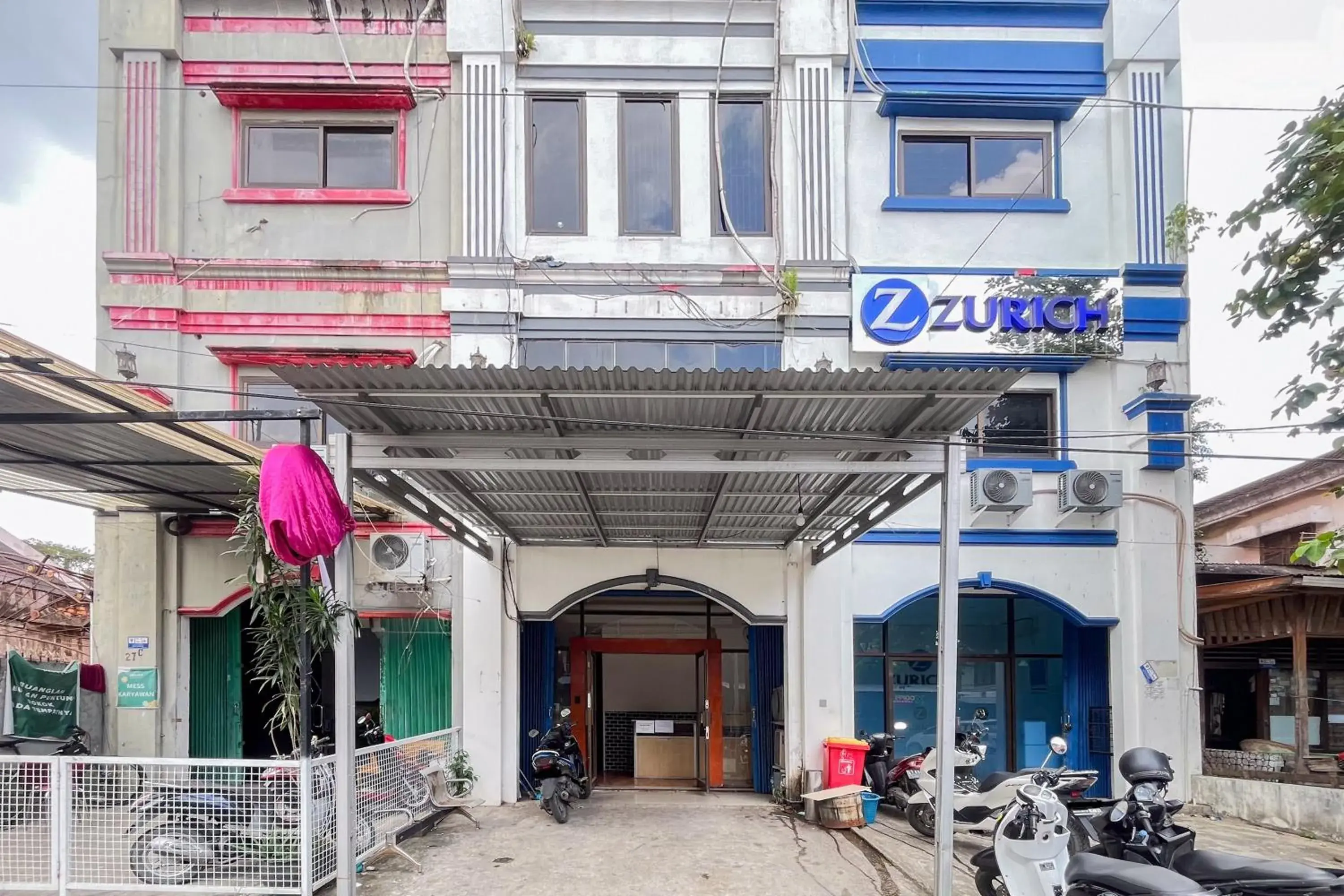 Facade/entrance in Good Sleep 1 RedPartner Facade/entrance in Good Sleep 1 RedPartner