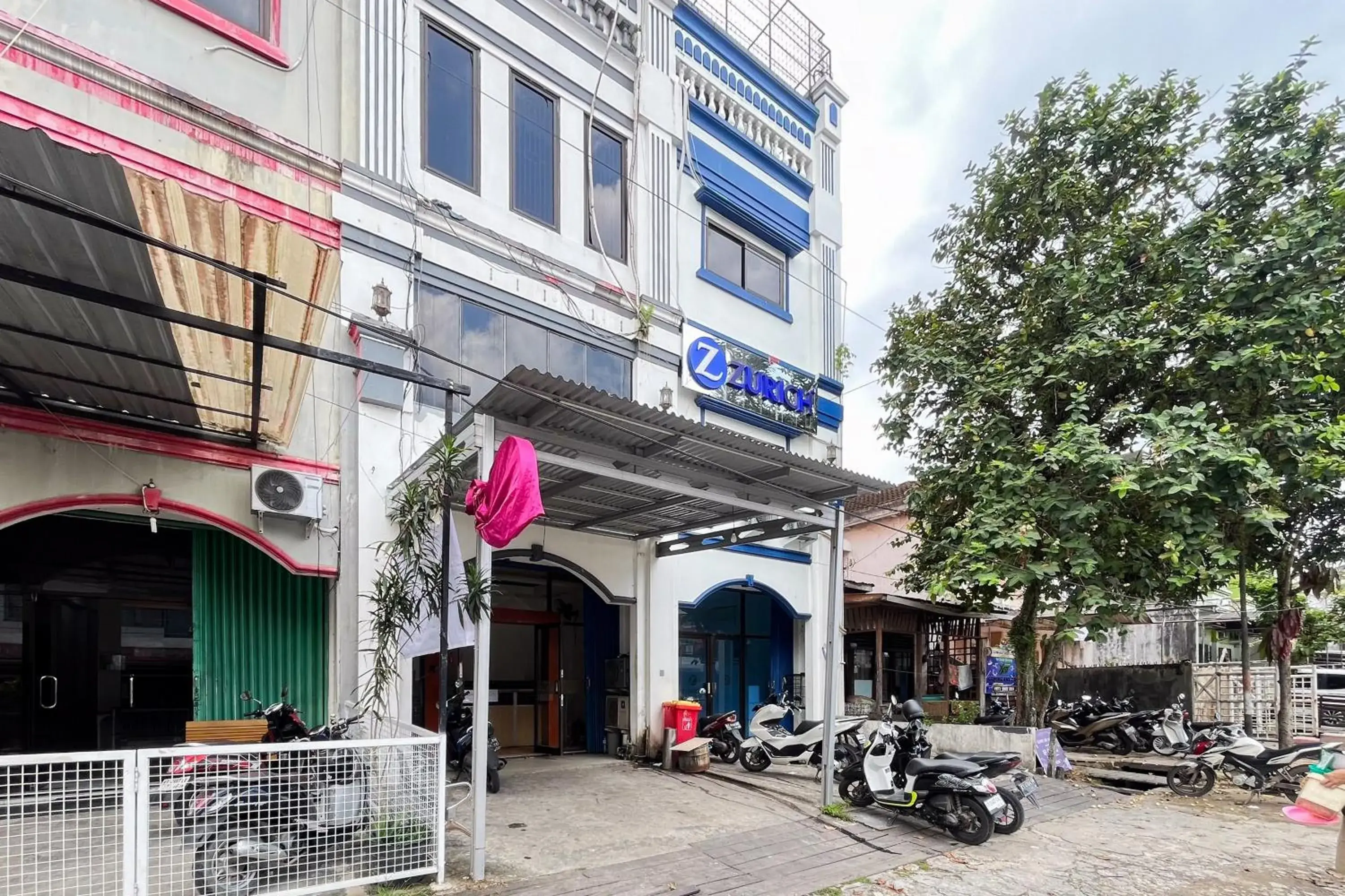 Facade/entrance in Good Sleep 1 RedPartner Facade/entrance in Good Sleep 1 RedPartner