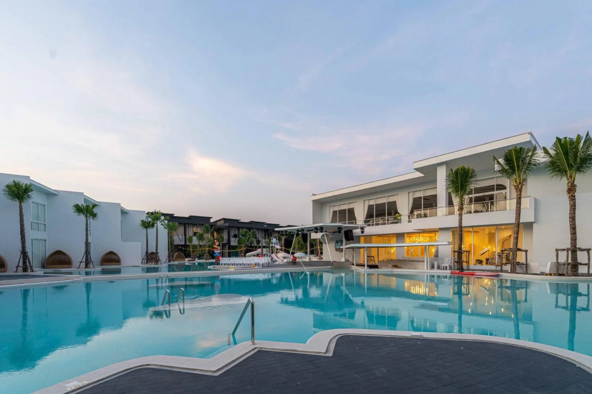 Swimming pool in The Gems Mining Pool Villas Pattaya