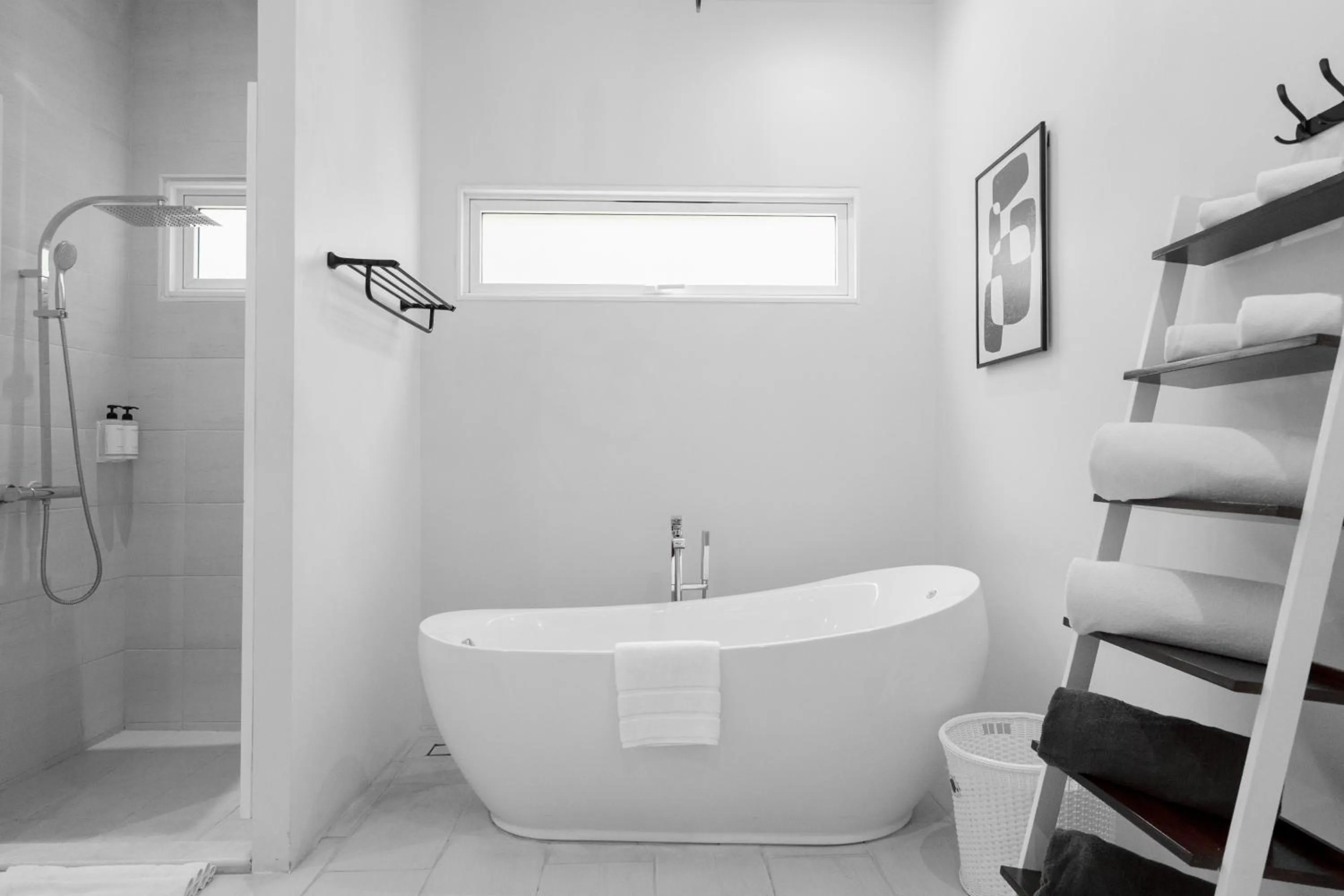 Bath in The Gems Mining Pool Villas Pattaya