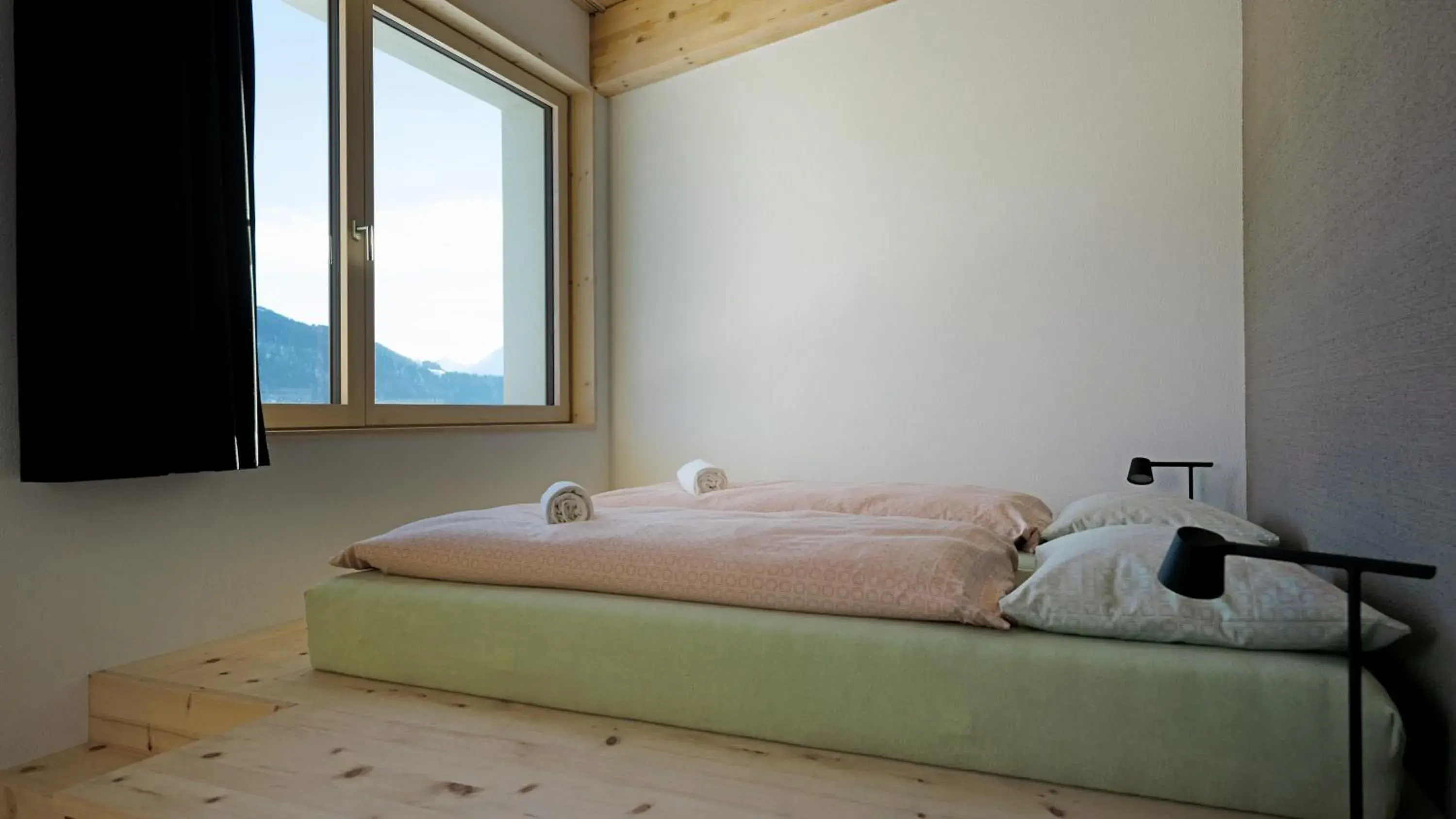 Single Room with Shower - incl. Pool access in Laax wellnessHostel3000 Single Room with Shower - incl. Pool access in Laax wellnessHostel3000