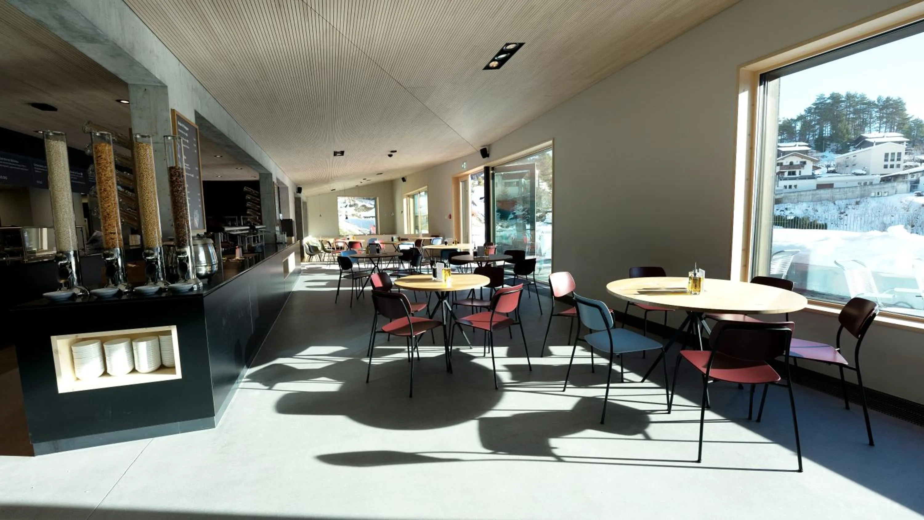 Restaurant/places to eat in Laax wellnessHostel3000