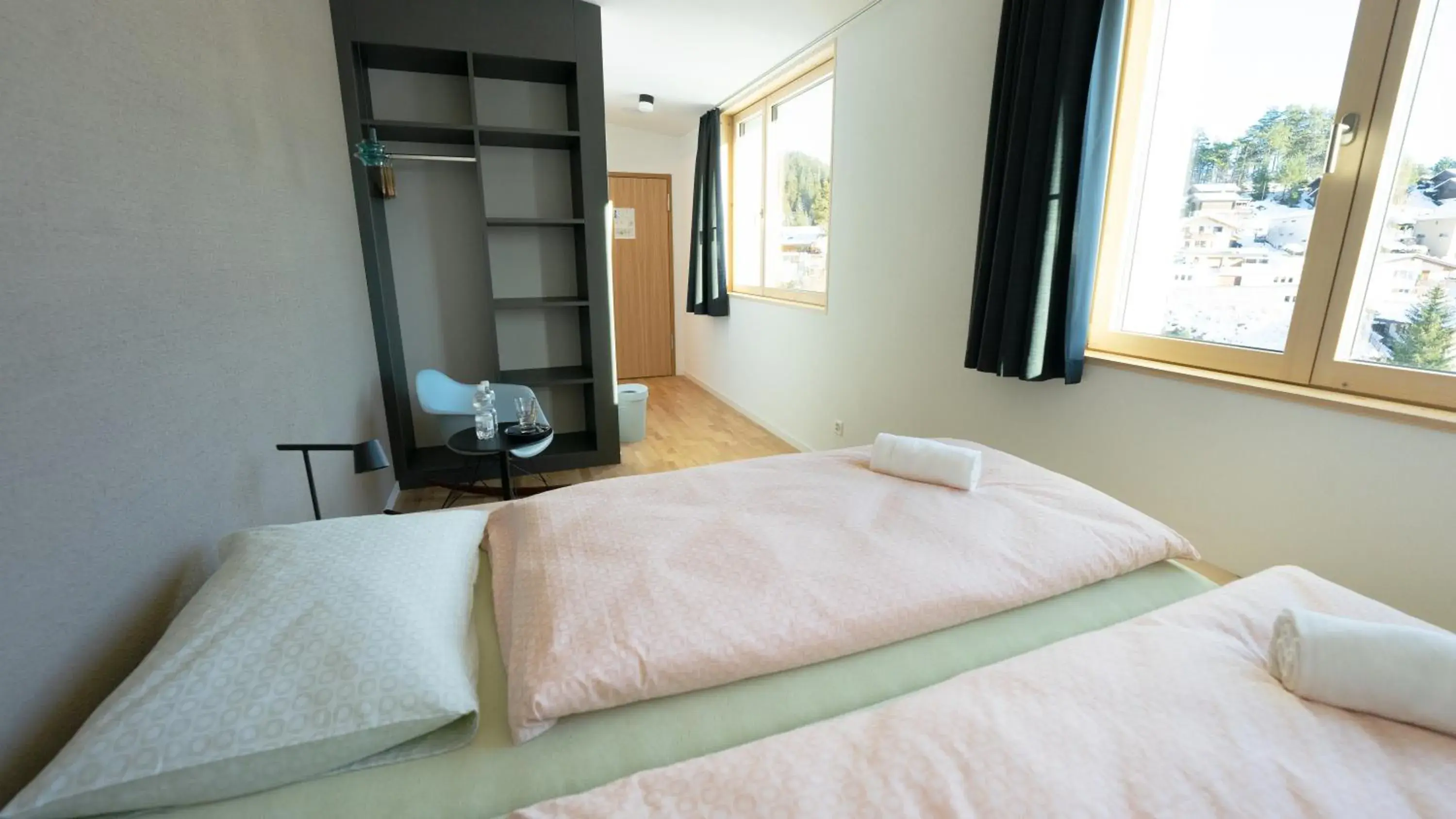 Single Room with Shower - incl. Spa Access in Laax wellnessHostel3000 Single Room with Shower - incl. Spa Access in Laax wellnessHostel3000