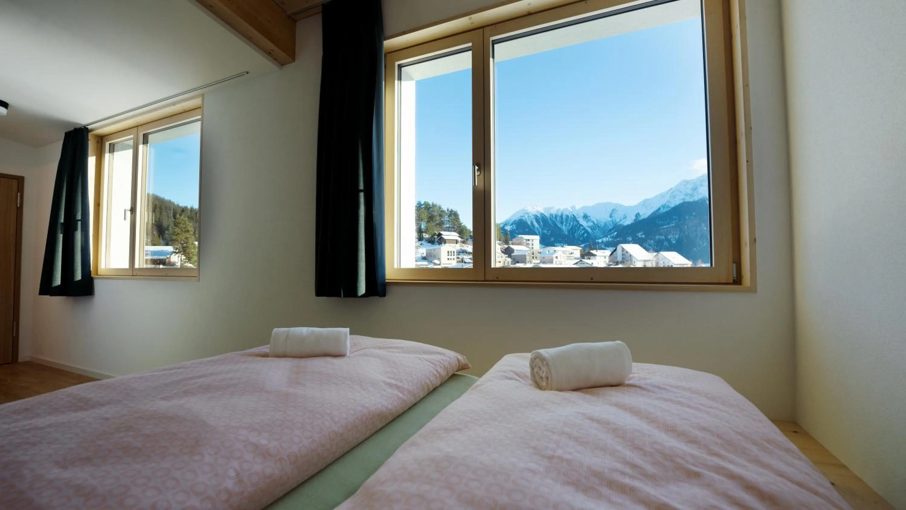 Bedroom, Bed in Laax wellnessHostel3000