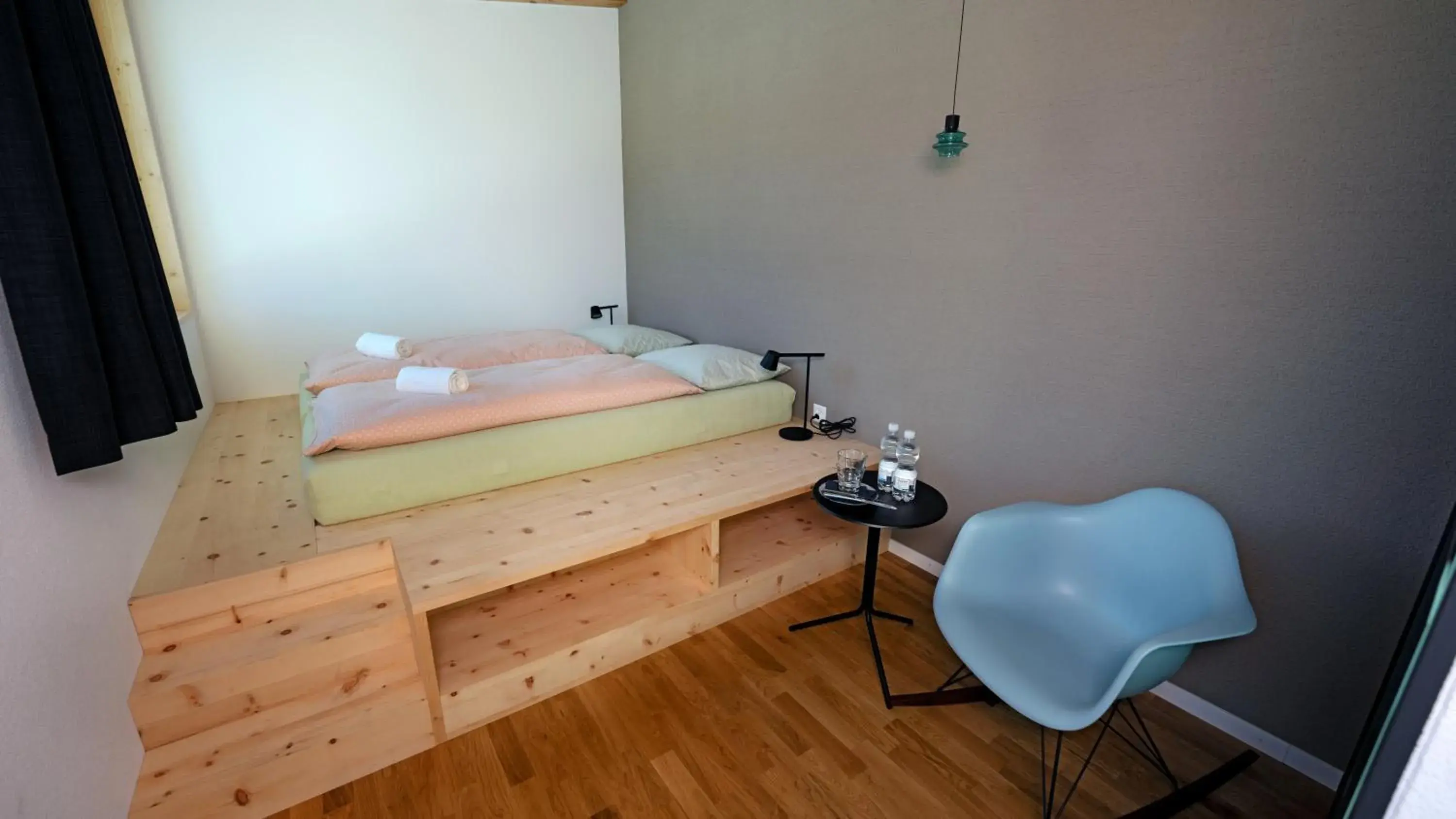 Single Room with Shower - incl. Spa Access in Laax wellnessHostel3000 Single Room with Shower - incl. Spa Access in Laax wellnessHostel3000