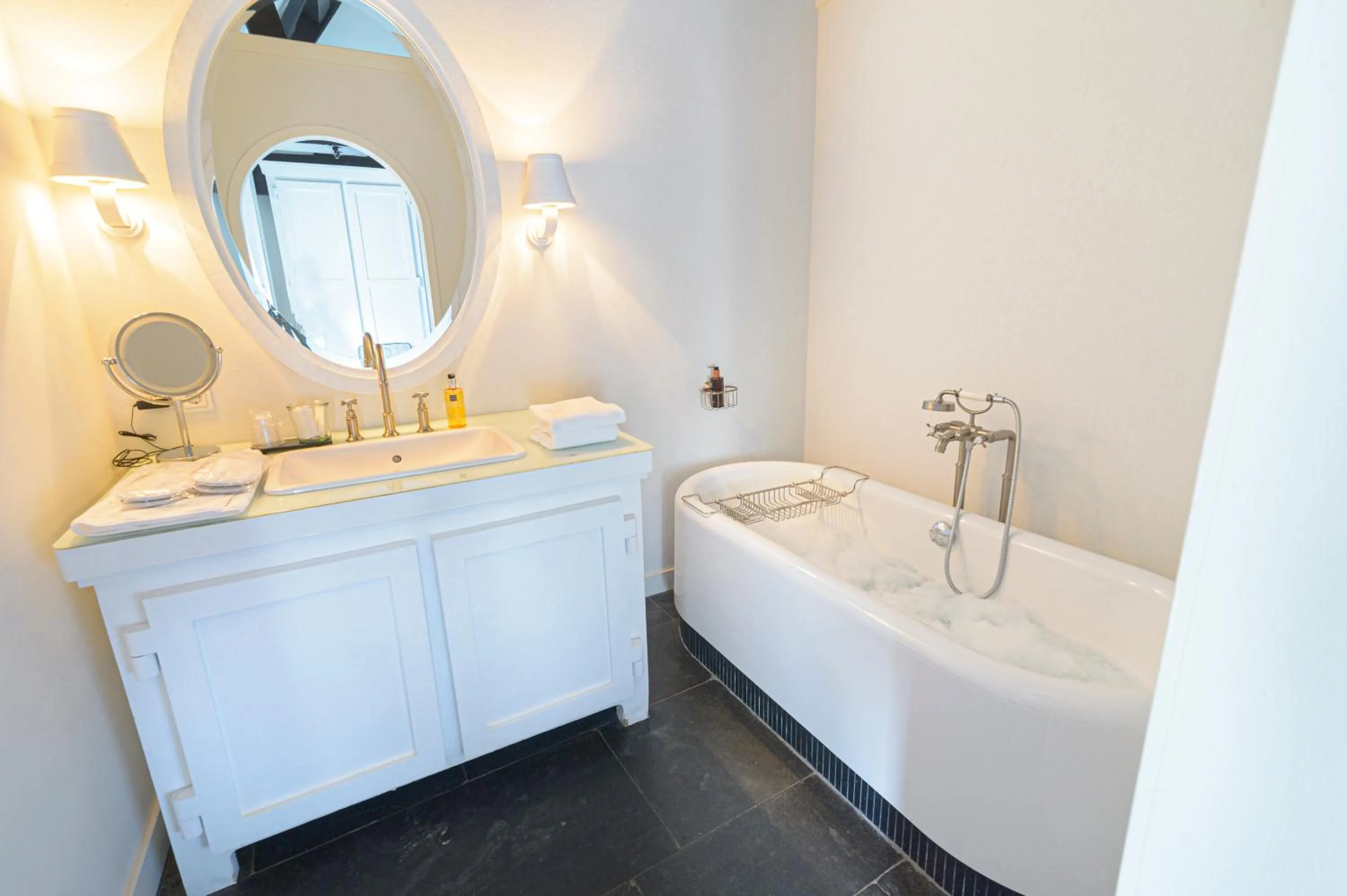 Bathroom in Teaching Hotel