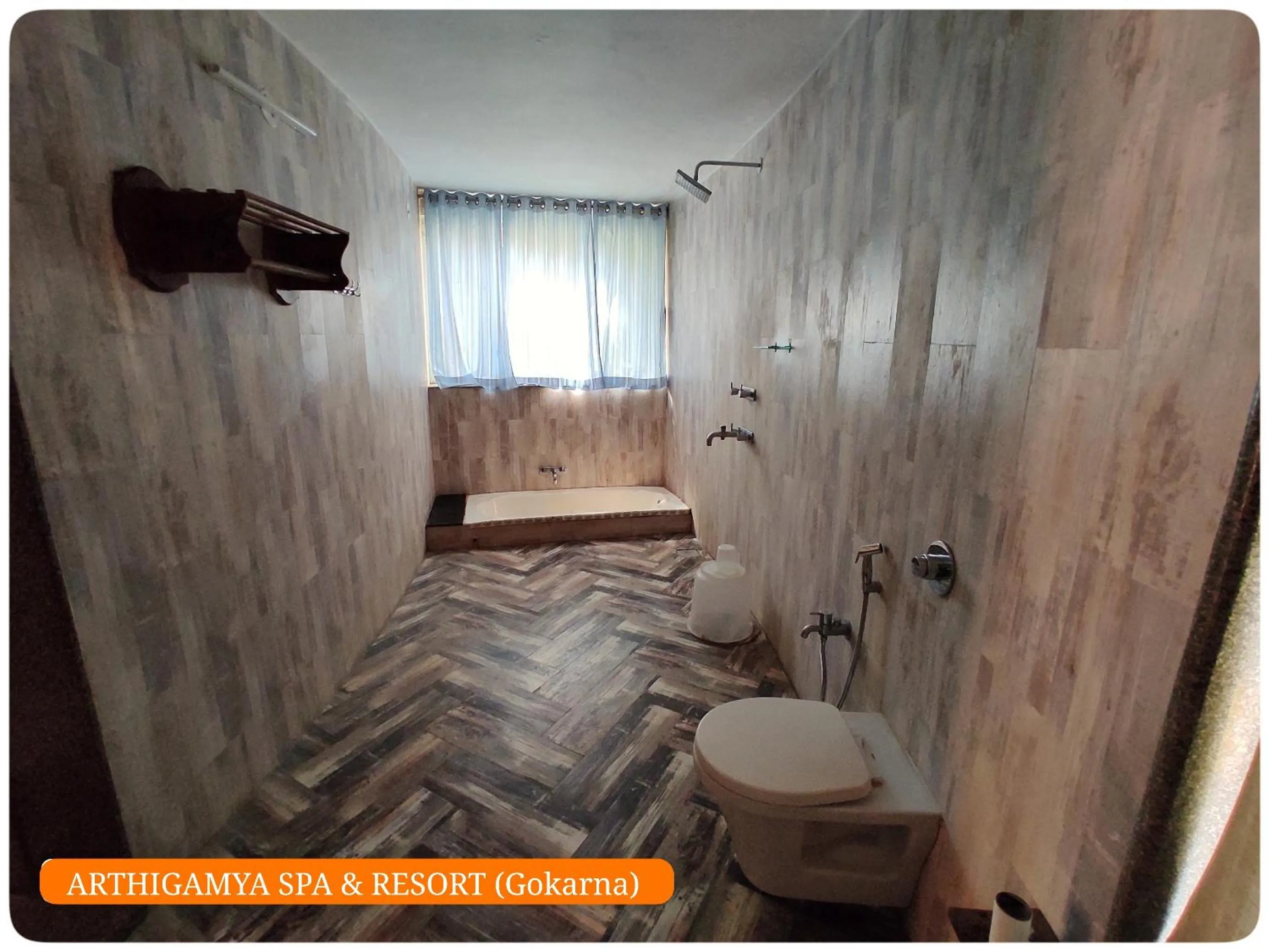 Bath in Arthigamya Spa & Resort