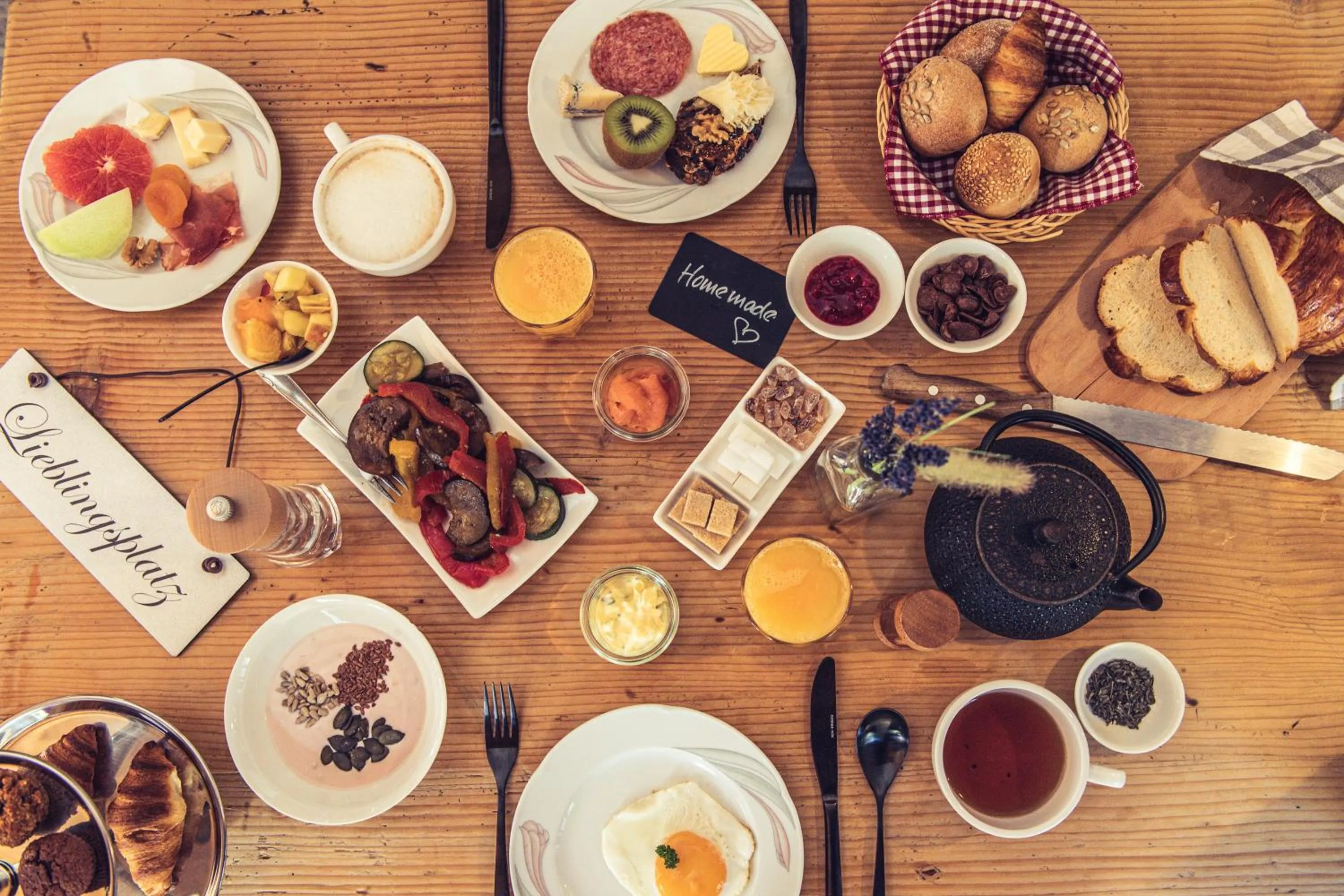 Food and drinks in Hotel Bella Vista Zermatt