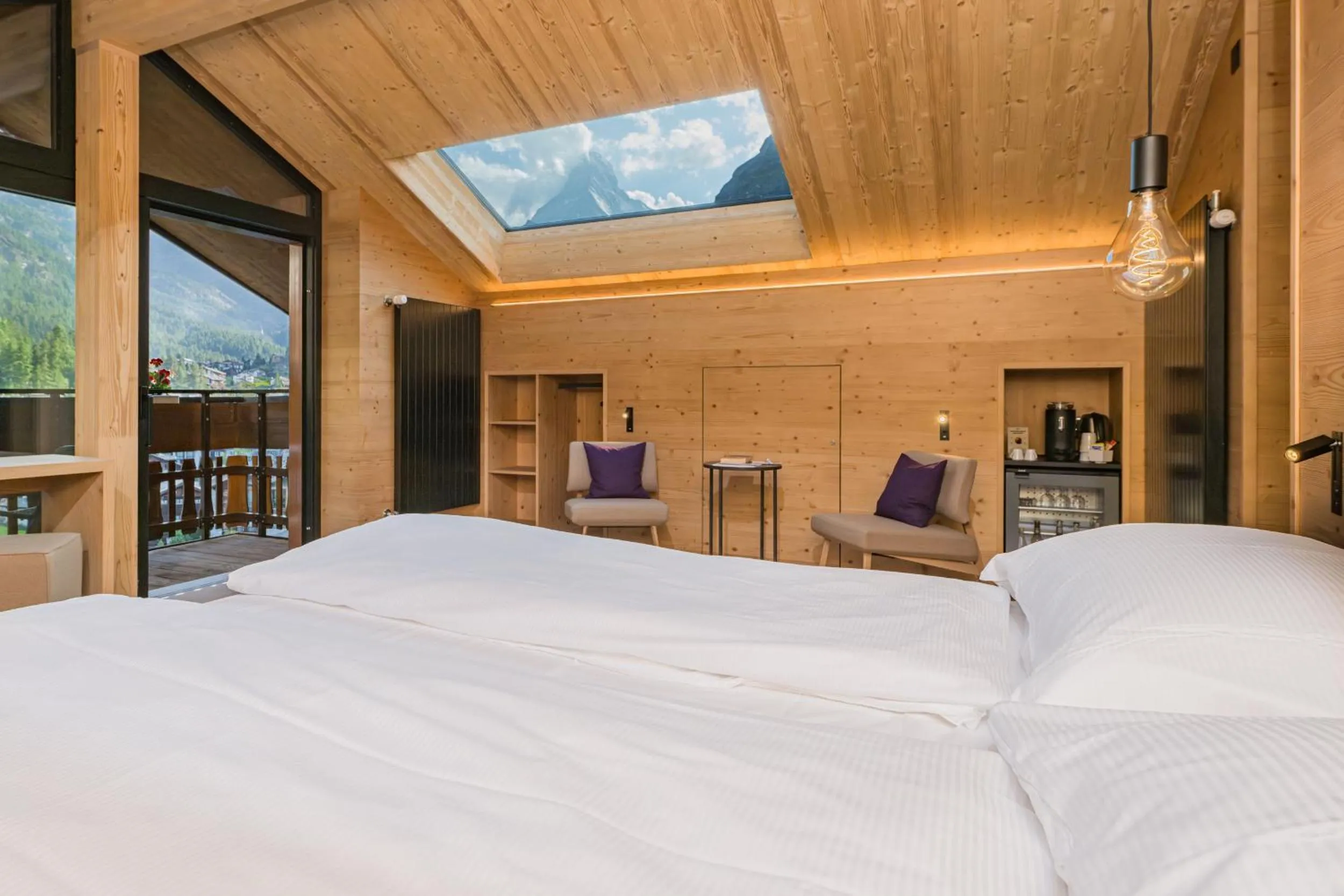 Bedroom, Bed in Hotel Bella Vista Zermatt