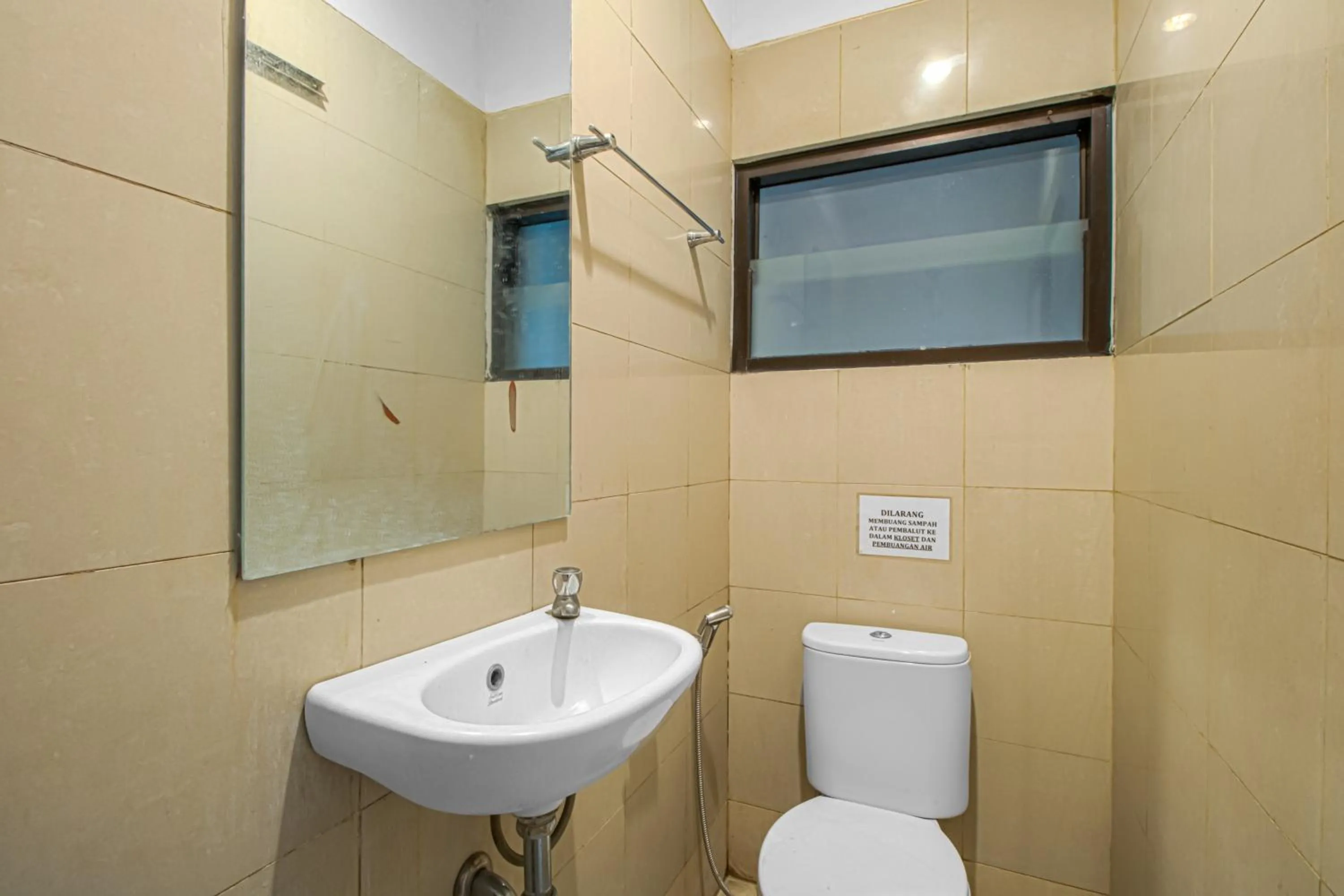 Bathroom in Bungur Inn Syariah