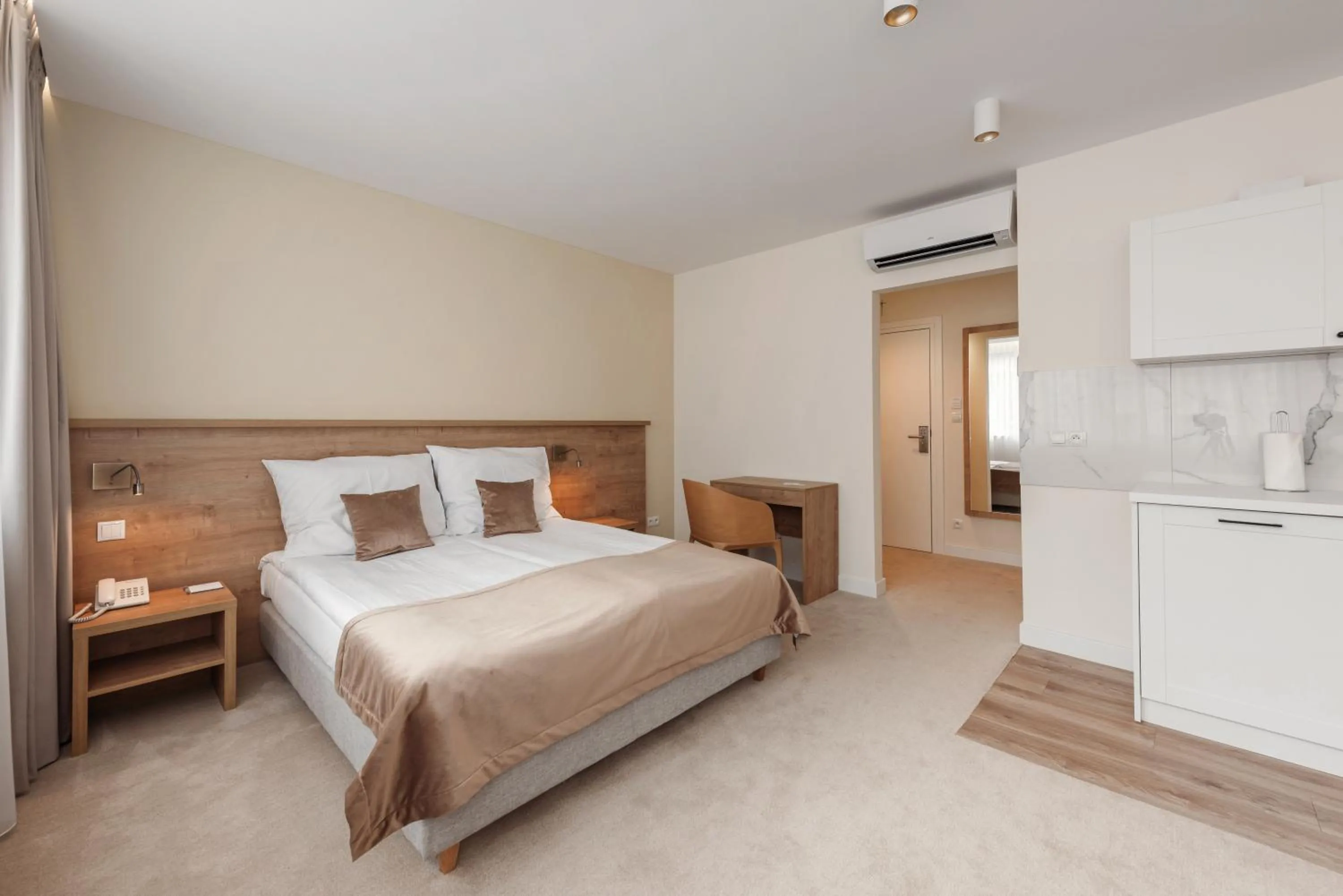 Bed in W Sercu Krakowa Aparthotel