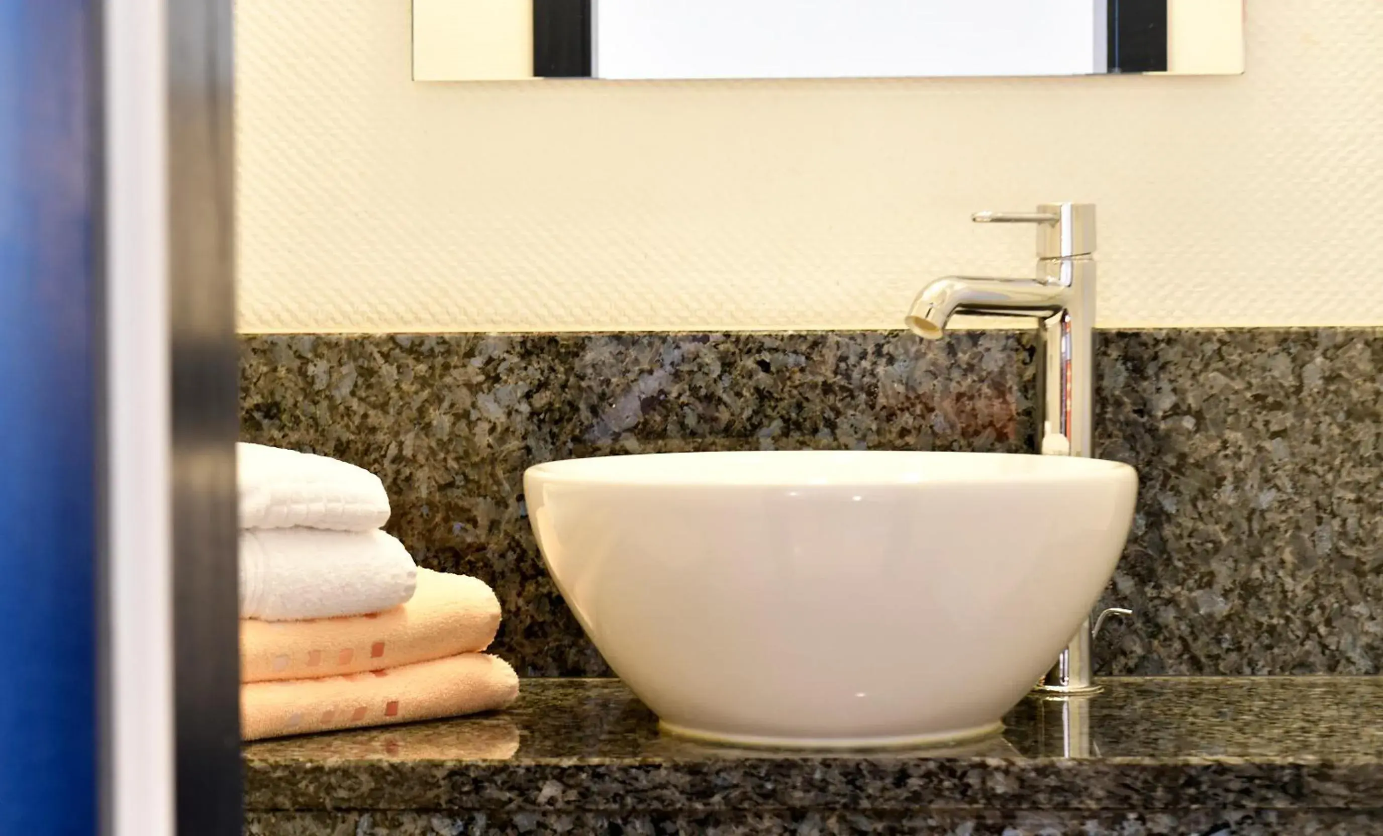 Single Room in Landhotel Schwarzes Ross Single Room in Landhotel Schwarzes Ross