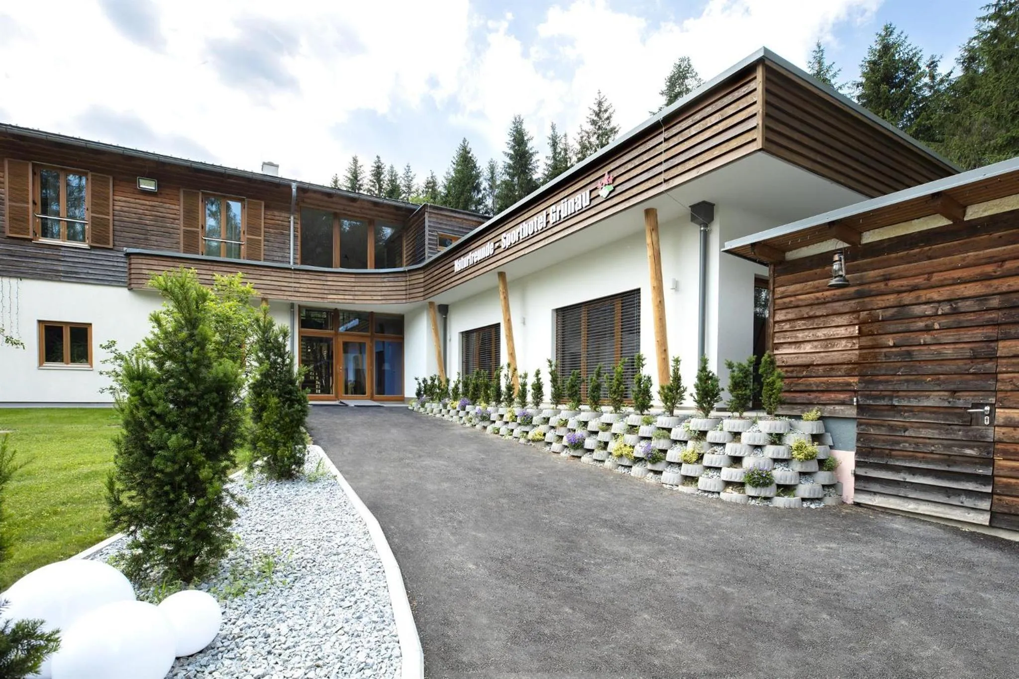 Property building in Sporthotel Grünau - Wimmergreuth