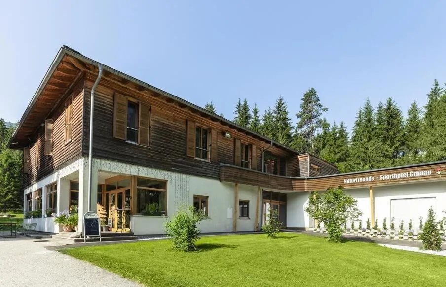 Property building in Sporthotel Grünau - Wimmergreuth