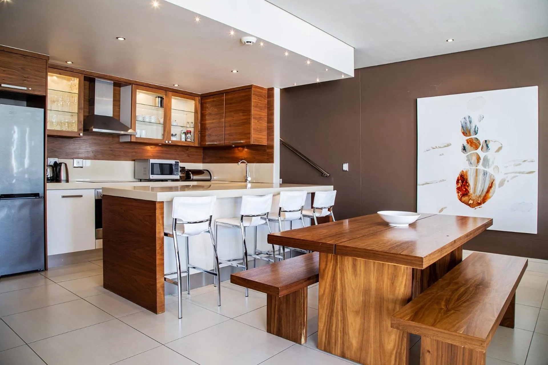 Marine Square Luxury Suites