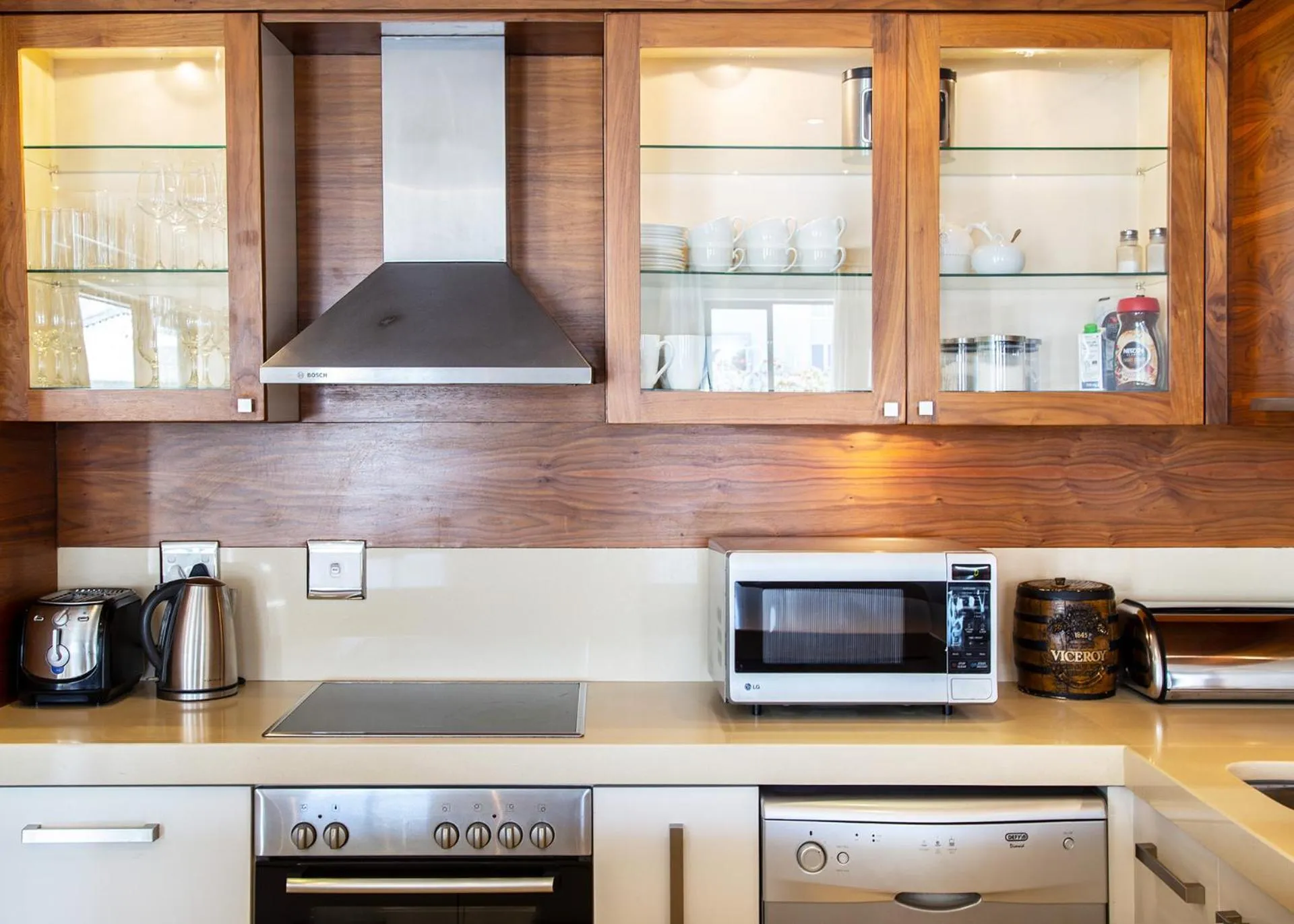 Marine Square Luxury Suites