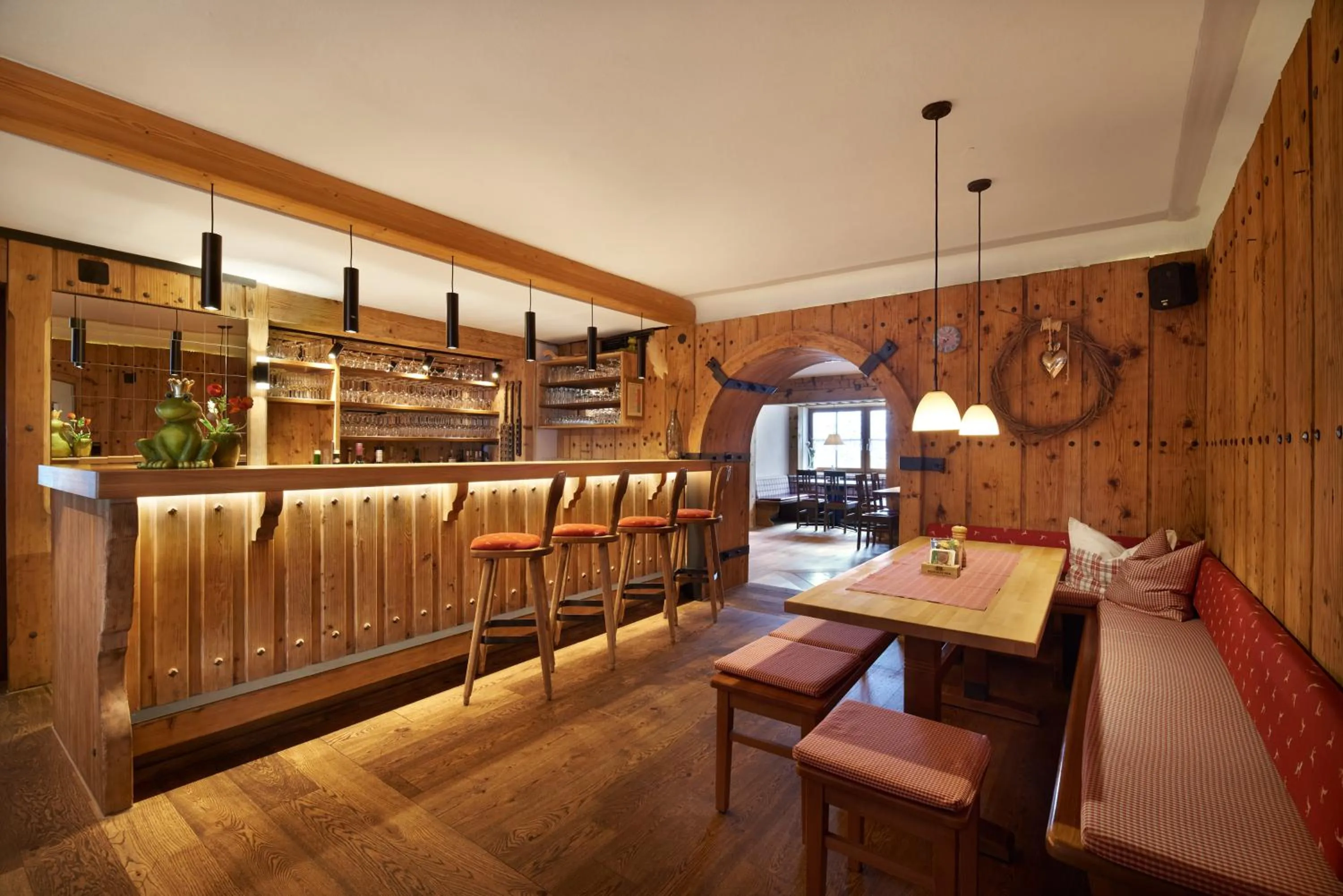 Lounge or bar in Aktivhotel & Gasthof Schmelz Ihr familienfreundliches Urlaubs Hotel mit Wellness Almsauna ab Februar Chiemgau Karte