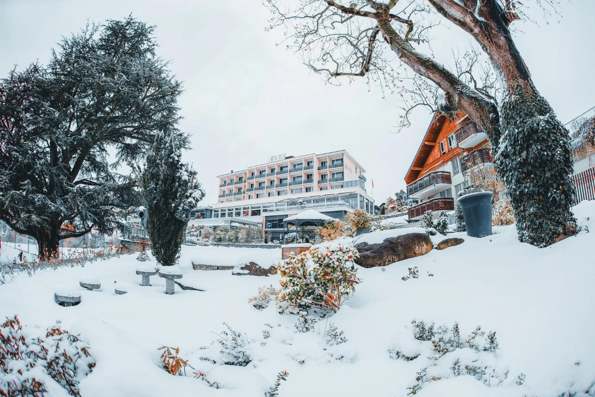 Property building in Hotel Eden Spiez