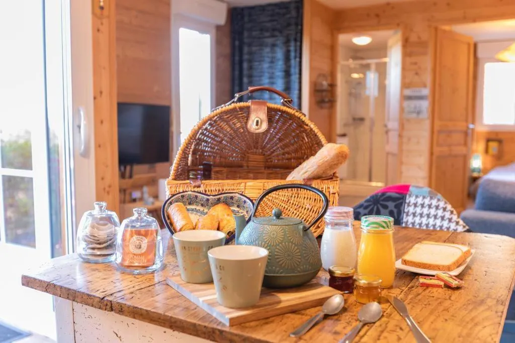 Breakfast in Le lodge sur pilotis