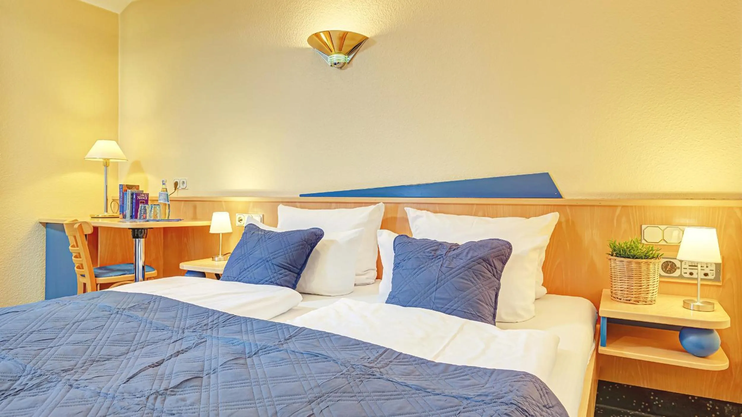 Bed in Hotel Mühlhäuser Hof