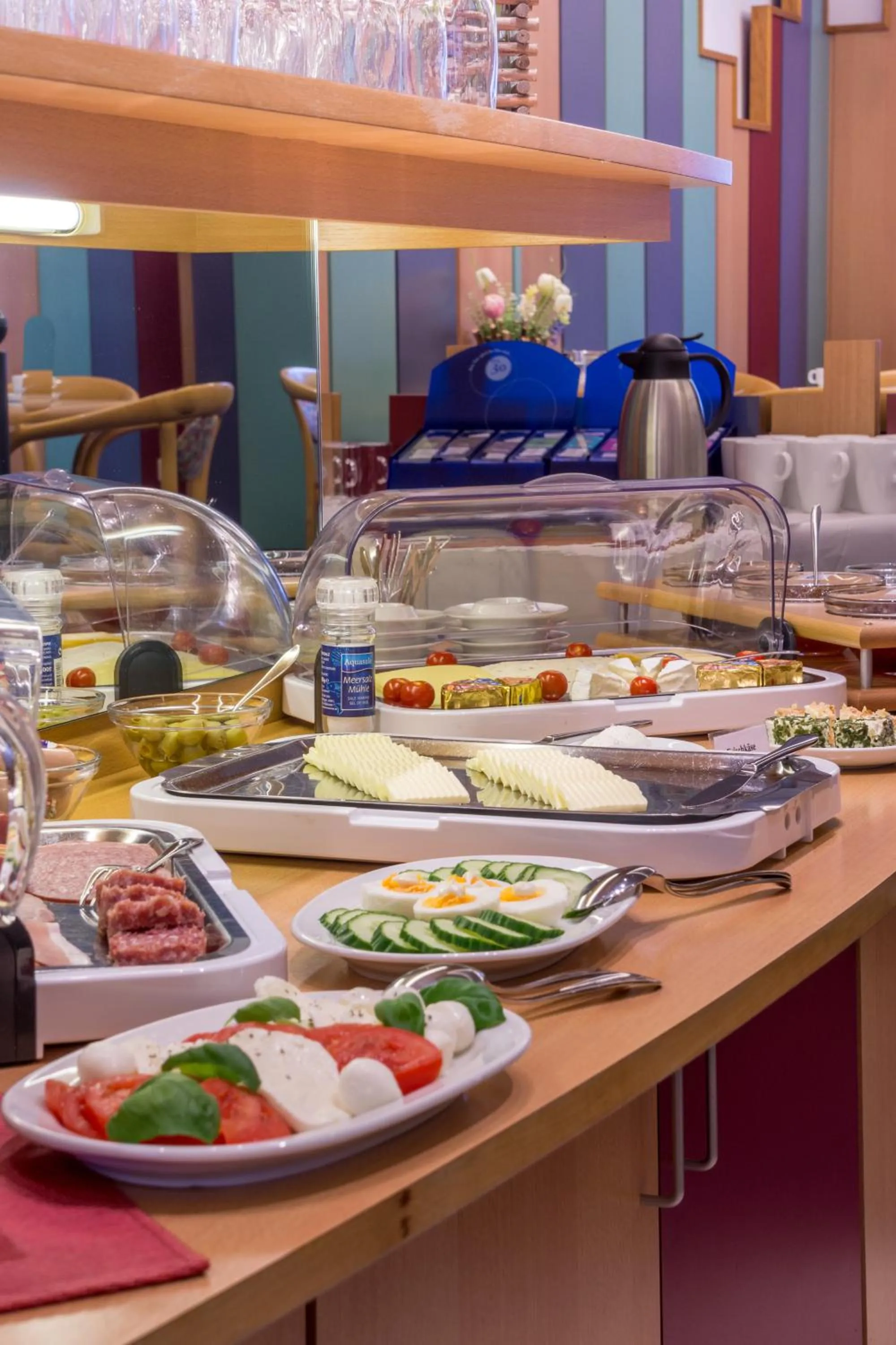 Buffet breakfast in CVJM Hotel am Wollmarkt