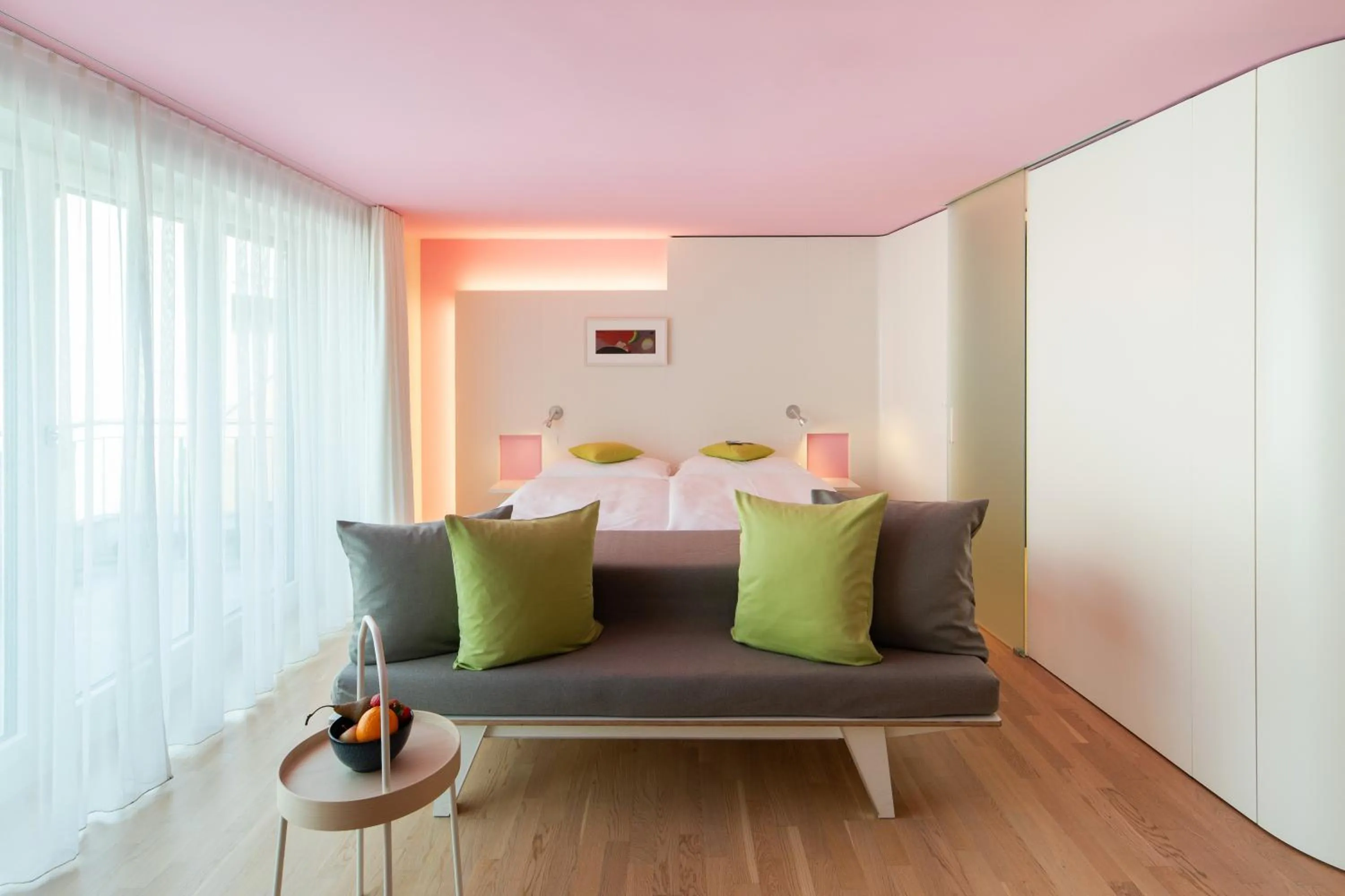 Seating area, Bed in Hotel Dom