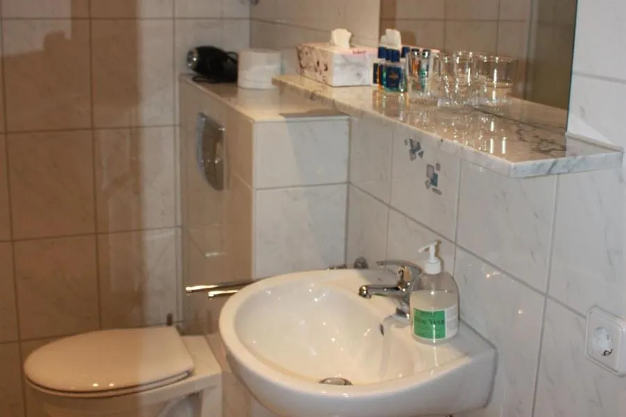 Bathroom in Hotel Römerhafen
