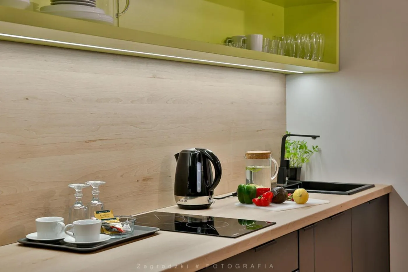 Saint Thomas Corner - by Upstairs