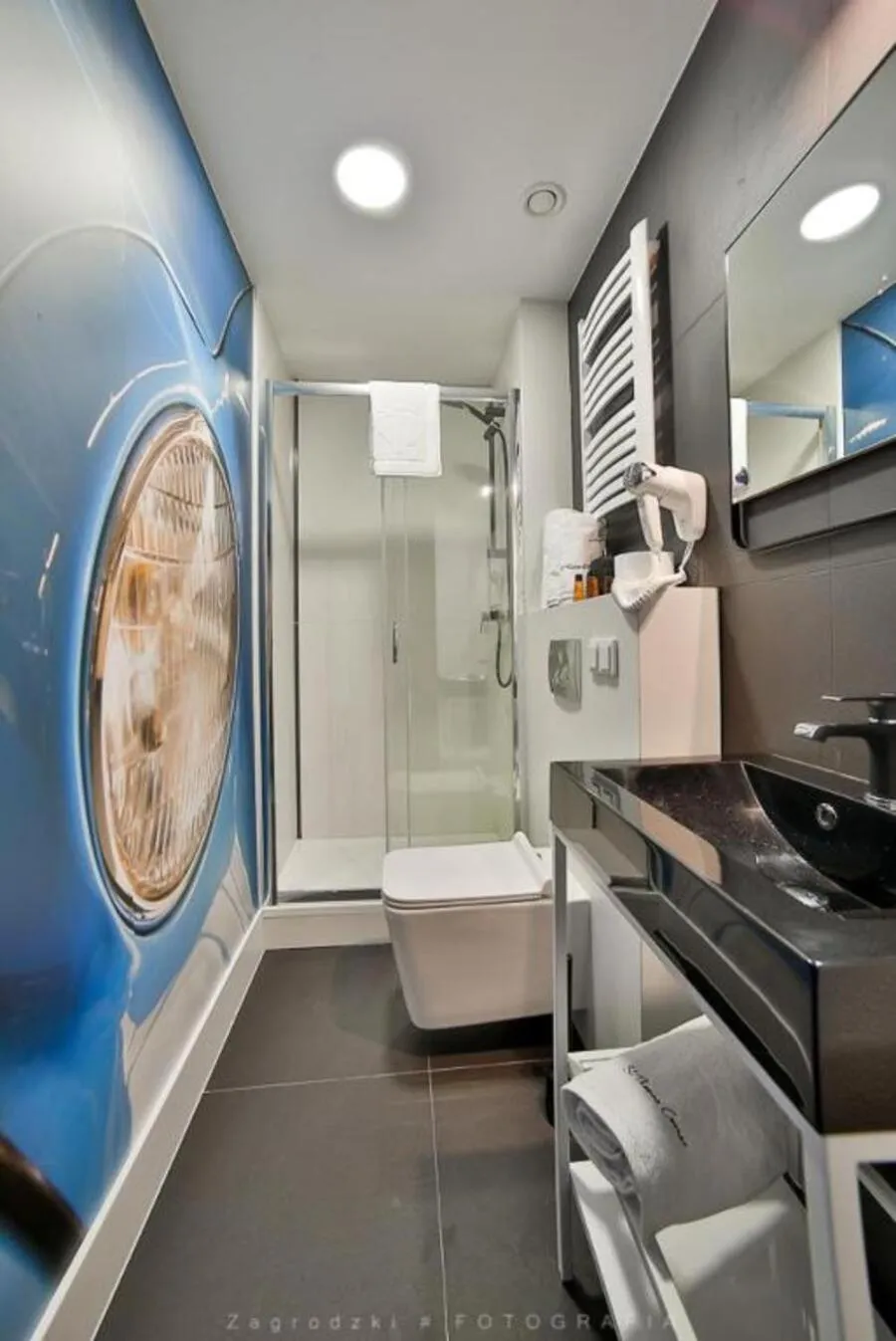 Shower in Saint Thomas Corner - by Upstairs