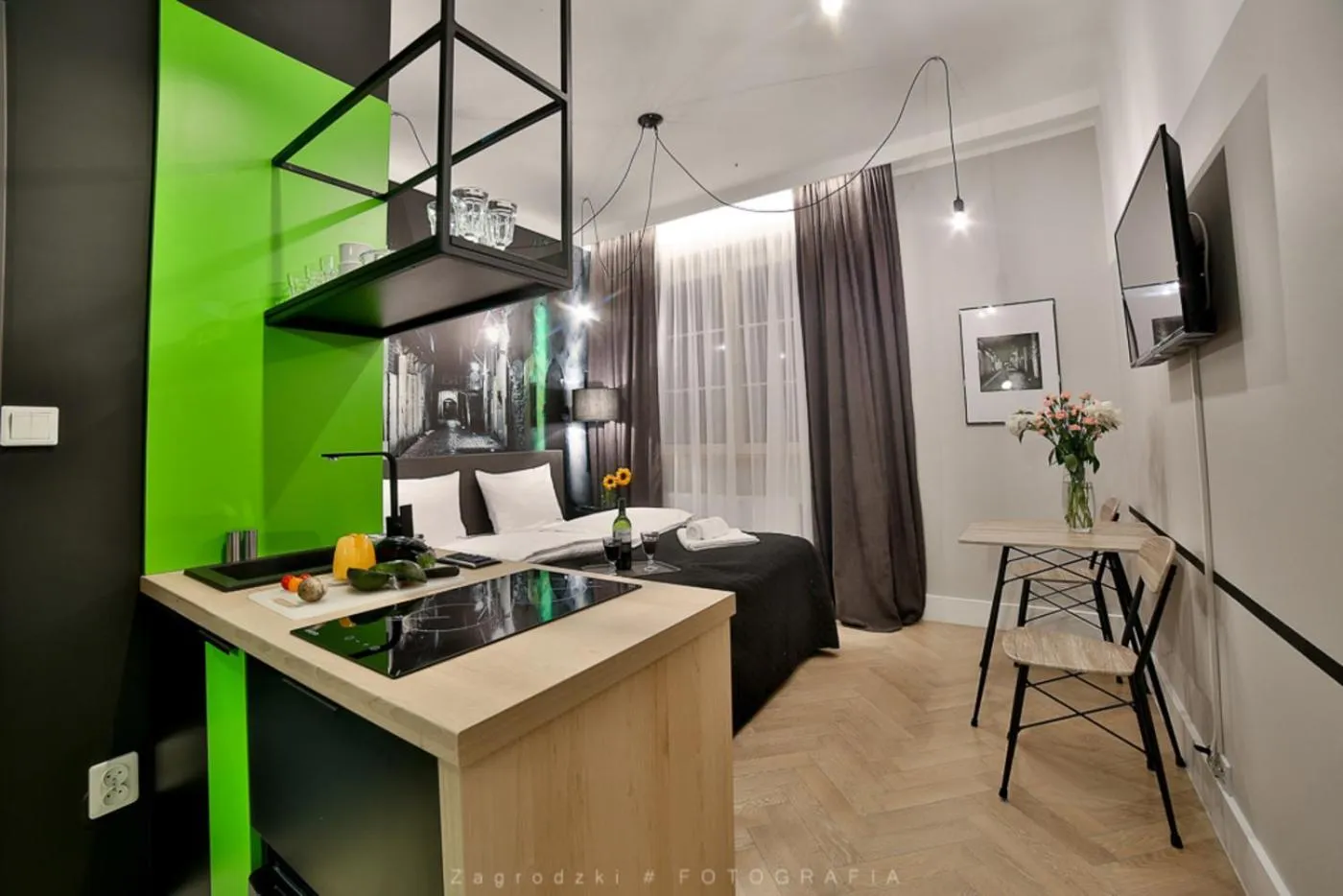 TV and multimedia in Saint Thomas Corner - by Upstairs