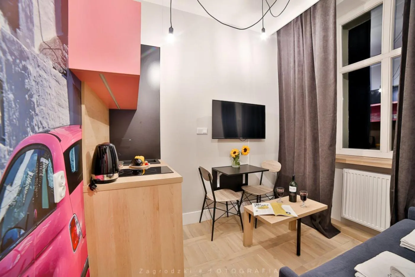 TV and multimedia in Saint Thomas Corner - by Upstairs