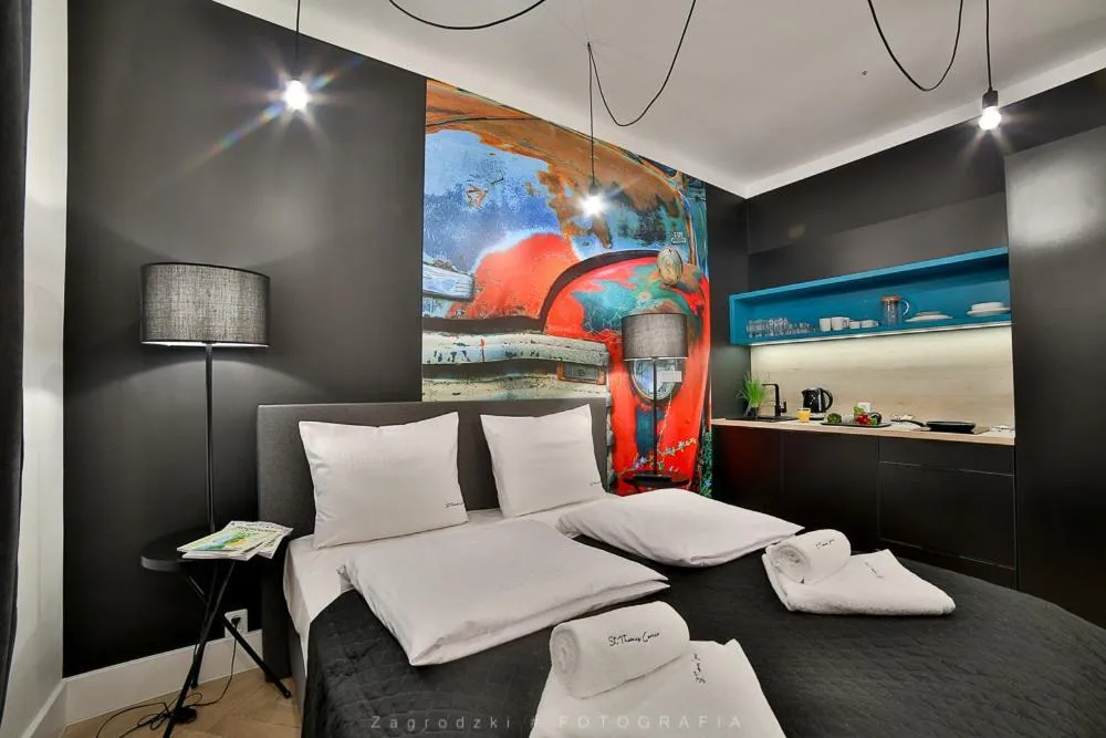 Bed in Saint Thomas Corner - by Upstairs