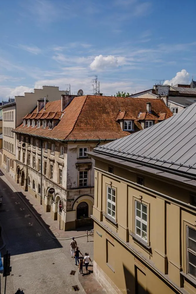 Street view in Saint Thomas Corner - by Upstairs