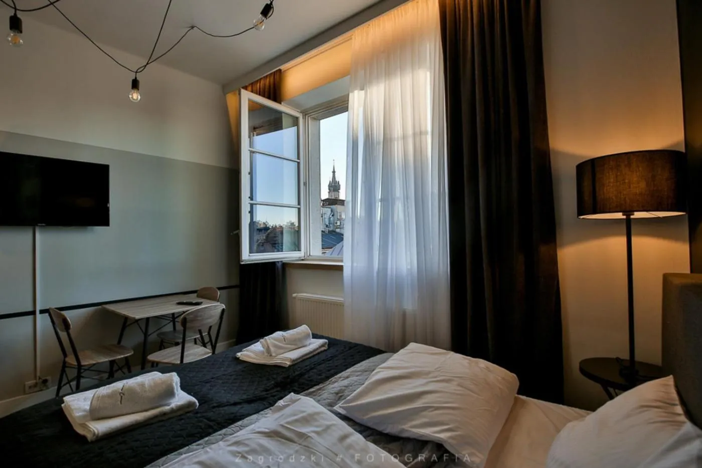 Bed in Saint Thomas Corner - by Upstairs