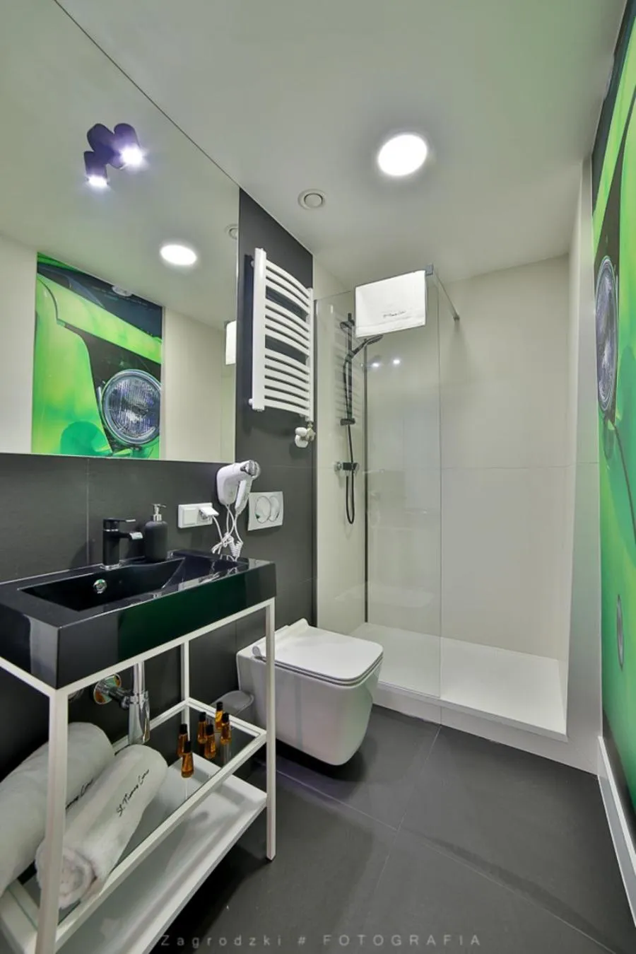 Shower in Saint Thomas Corner - by Upstairs