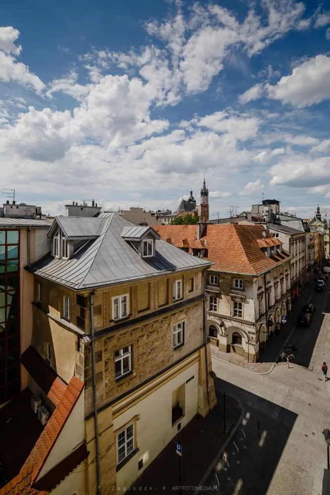 City view in Saint Thomas Corner - by Upstairs