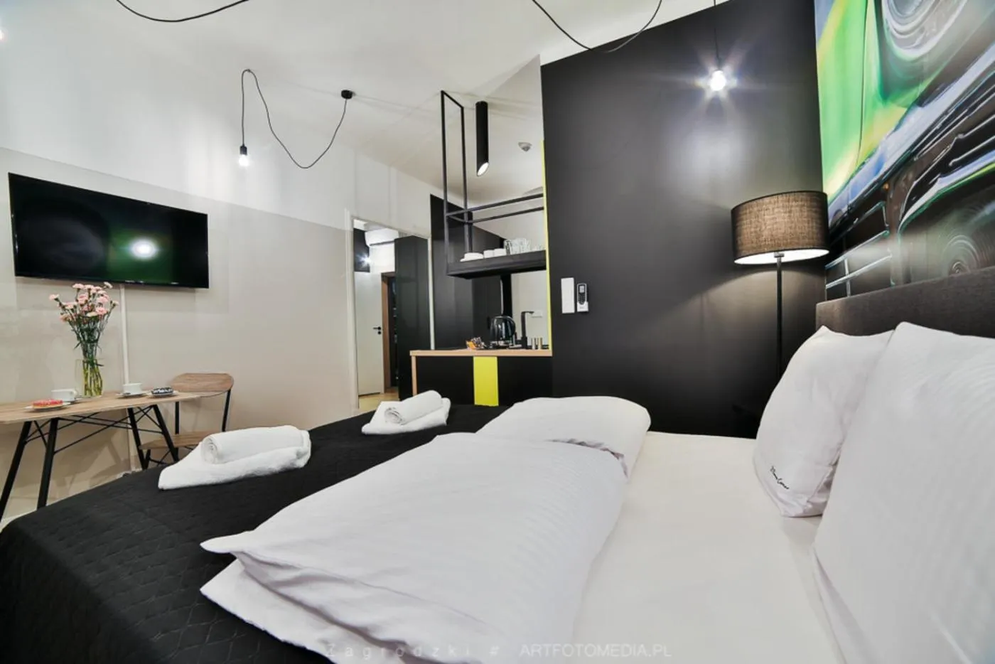 Bed in Saint Thomas Corner - by Upstairs