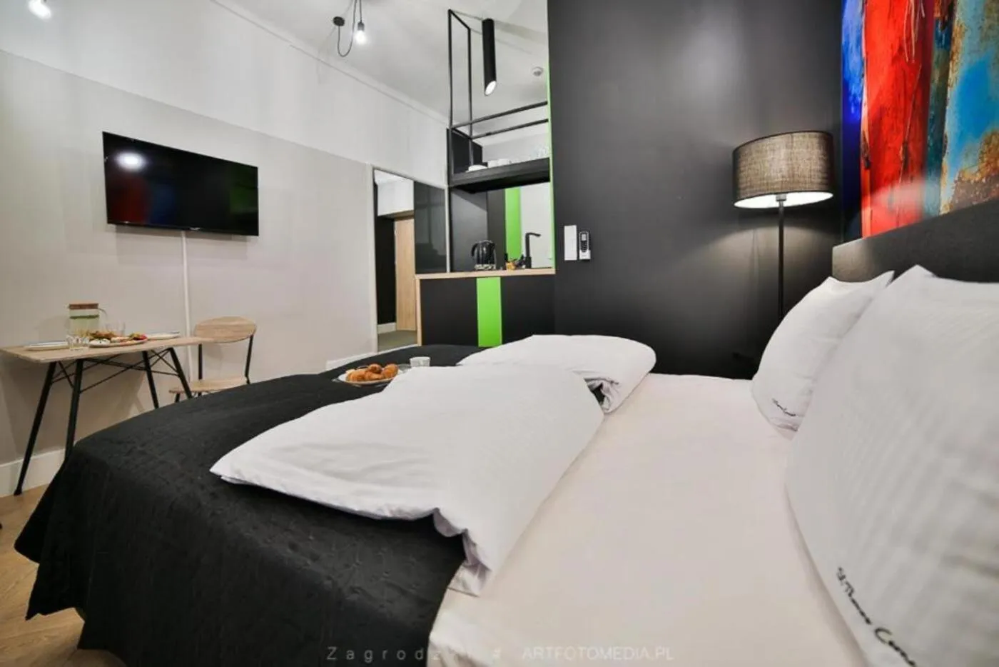 Bed in Saint Thomas Corner - by Upstairs