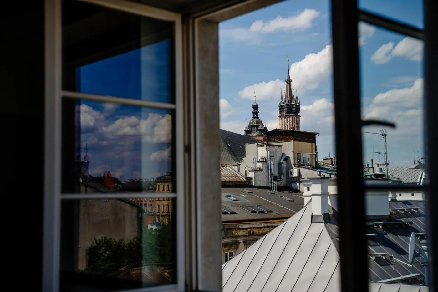 Saint Thomas Corner - by Upstairs