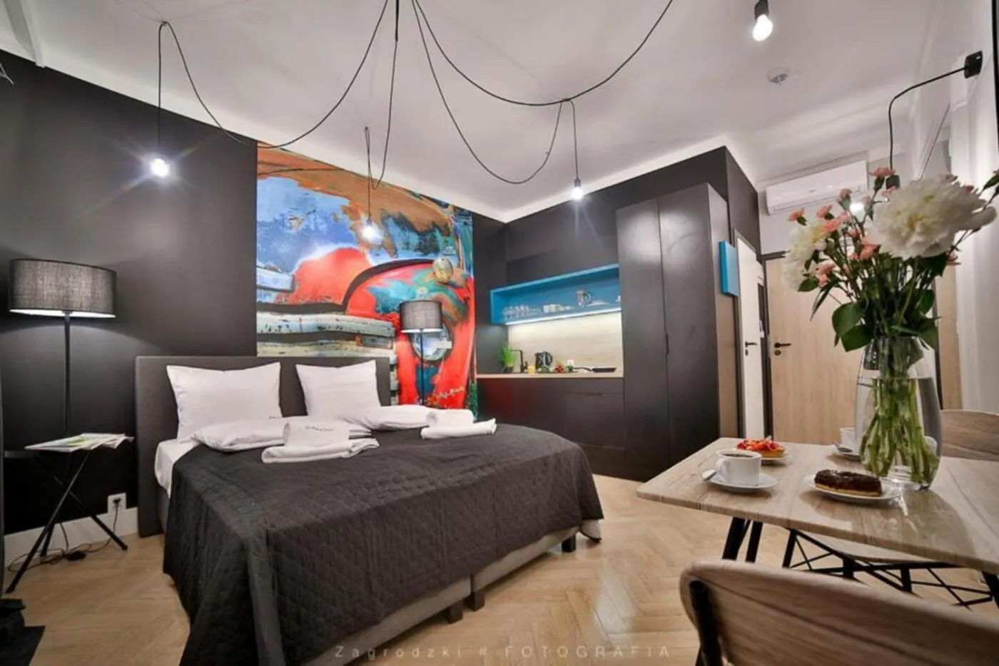 Bed in Saint Thomas Corner - by Upstairs