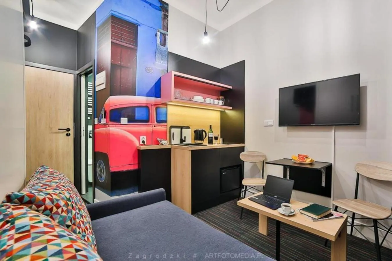 Bed in Saint Thomas Corner - by Upstairs