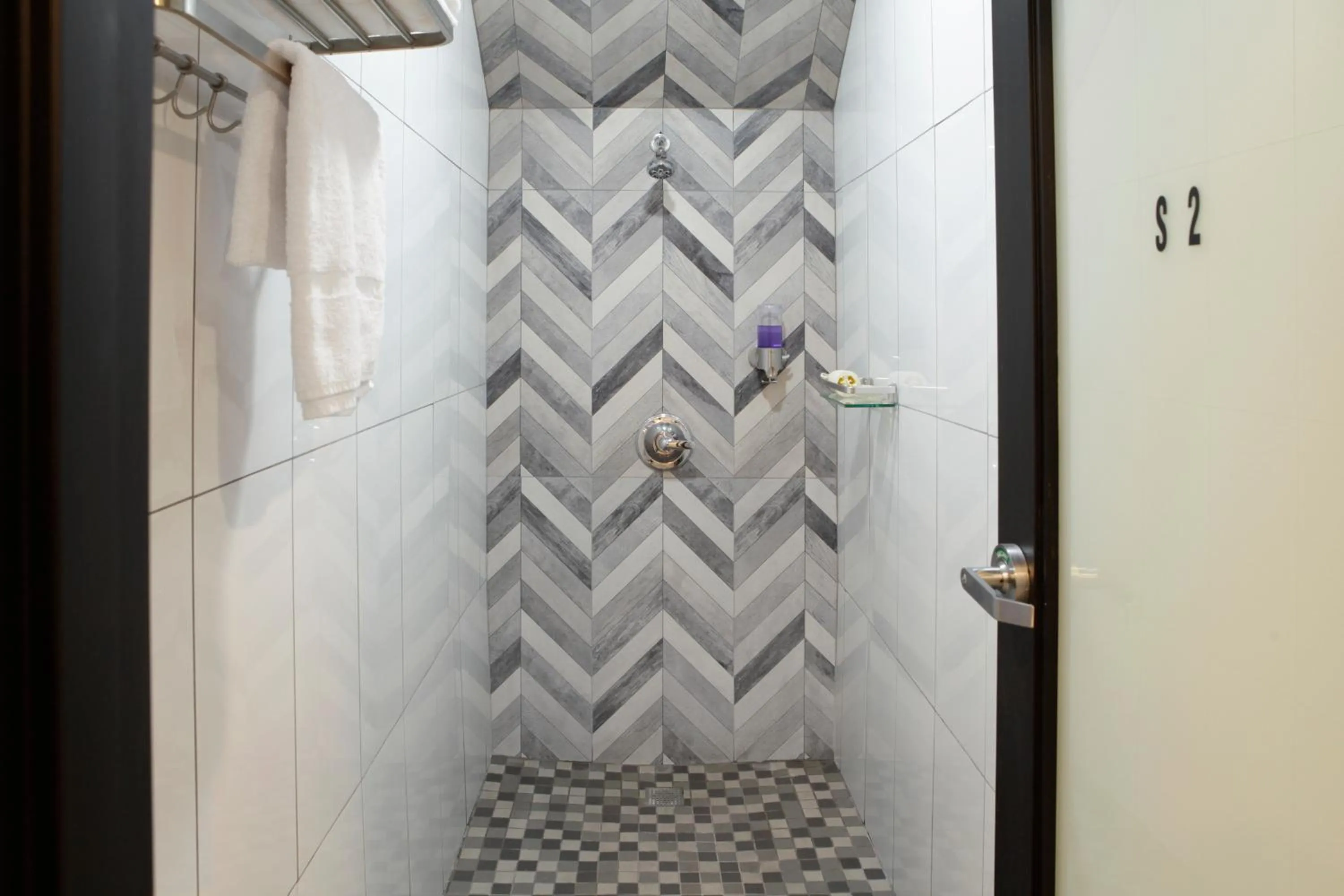 Shower in Stay Classy