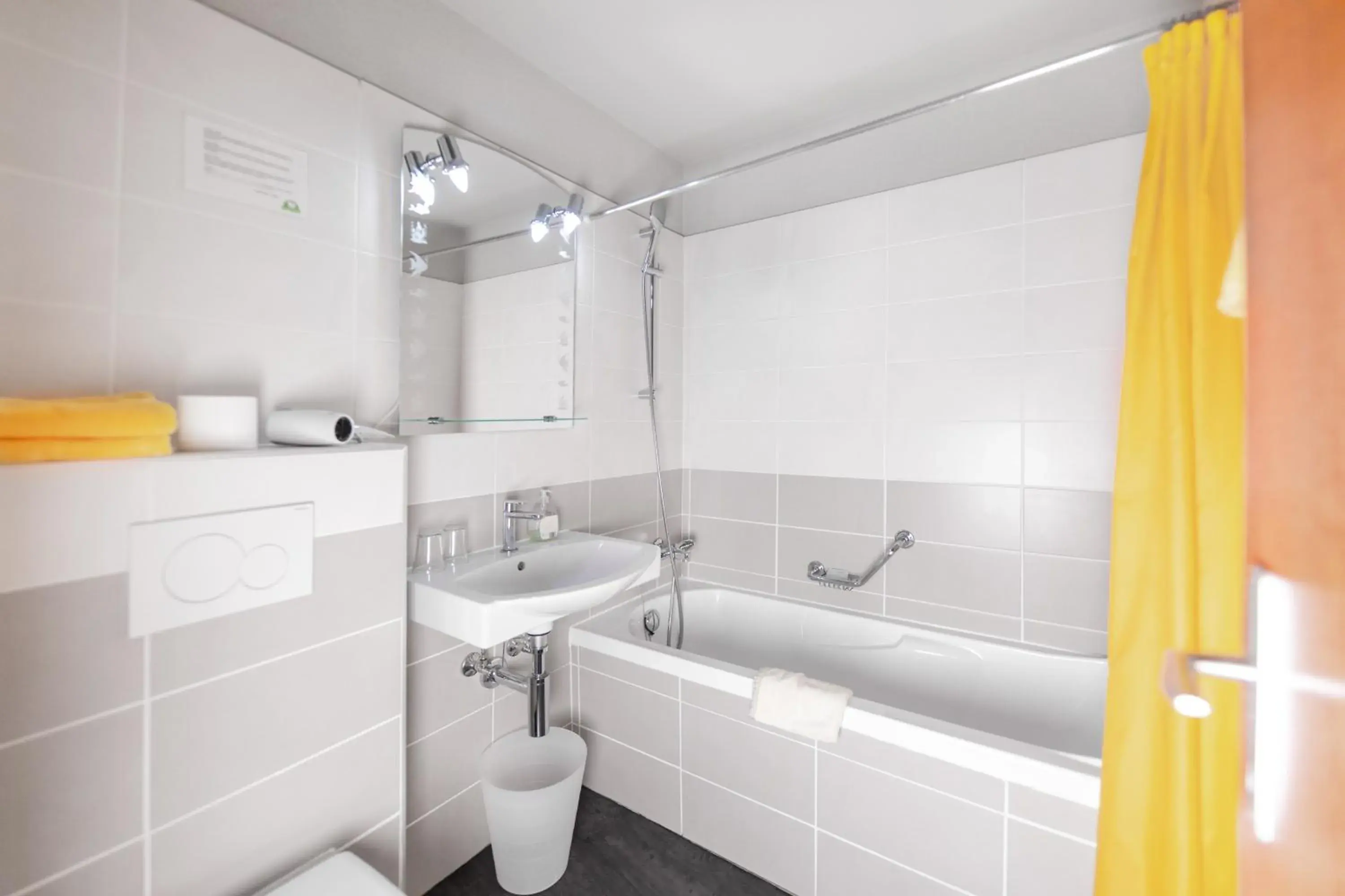 Bathroom in Hotel Mountime Bathroom in Hotel Mountime