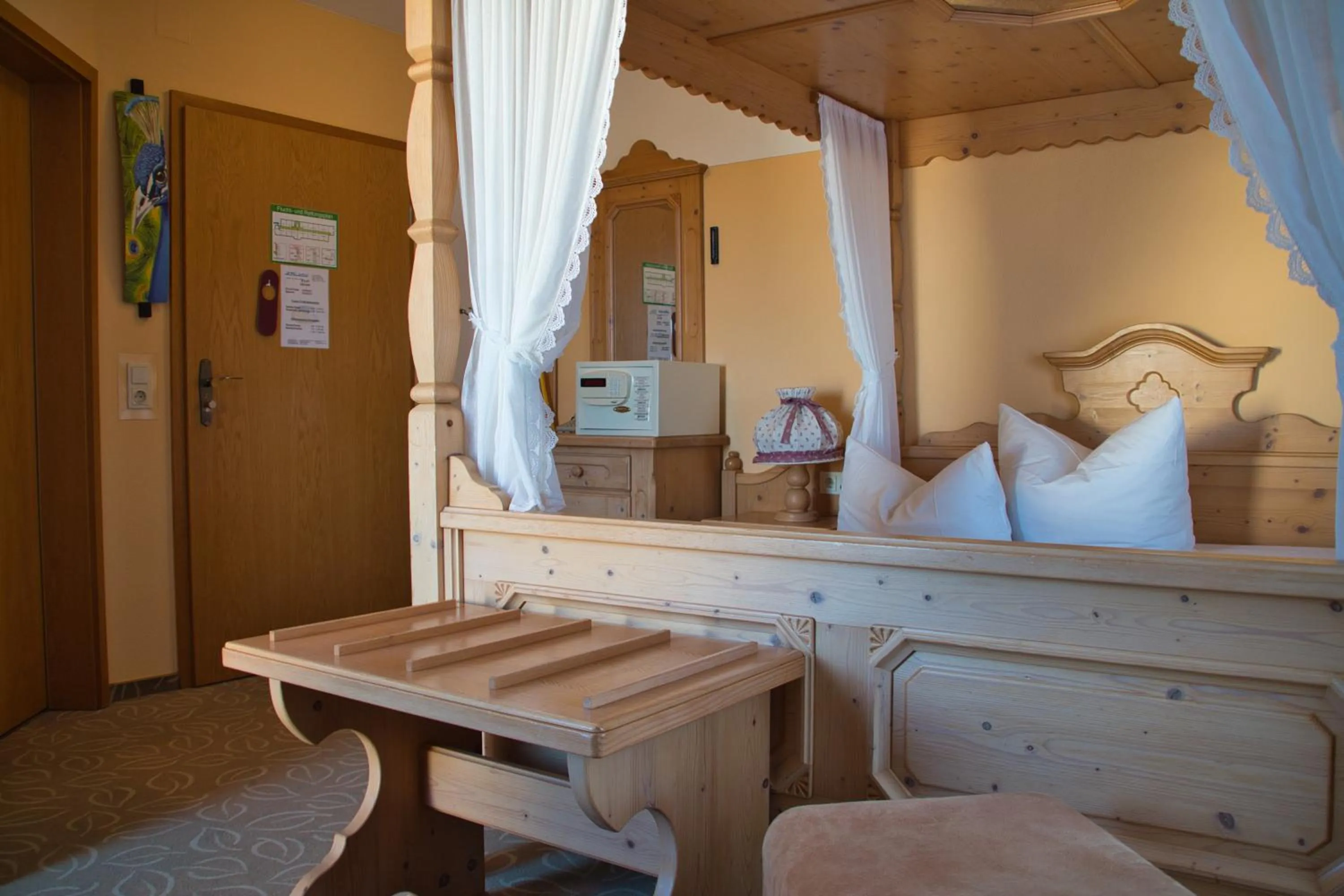 Bed in Hotel Quellenhof