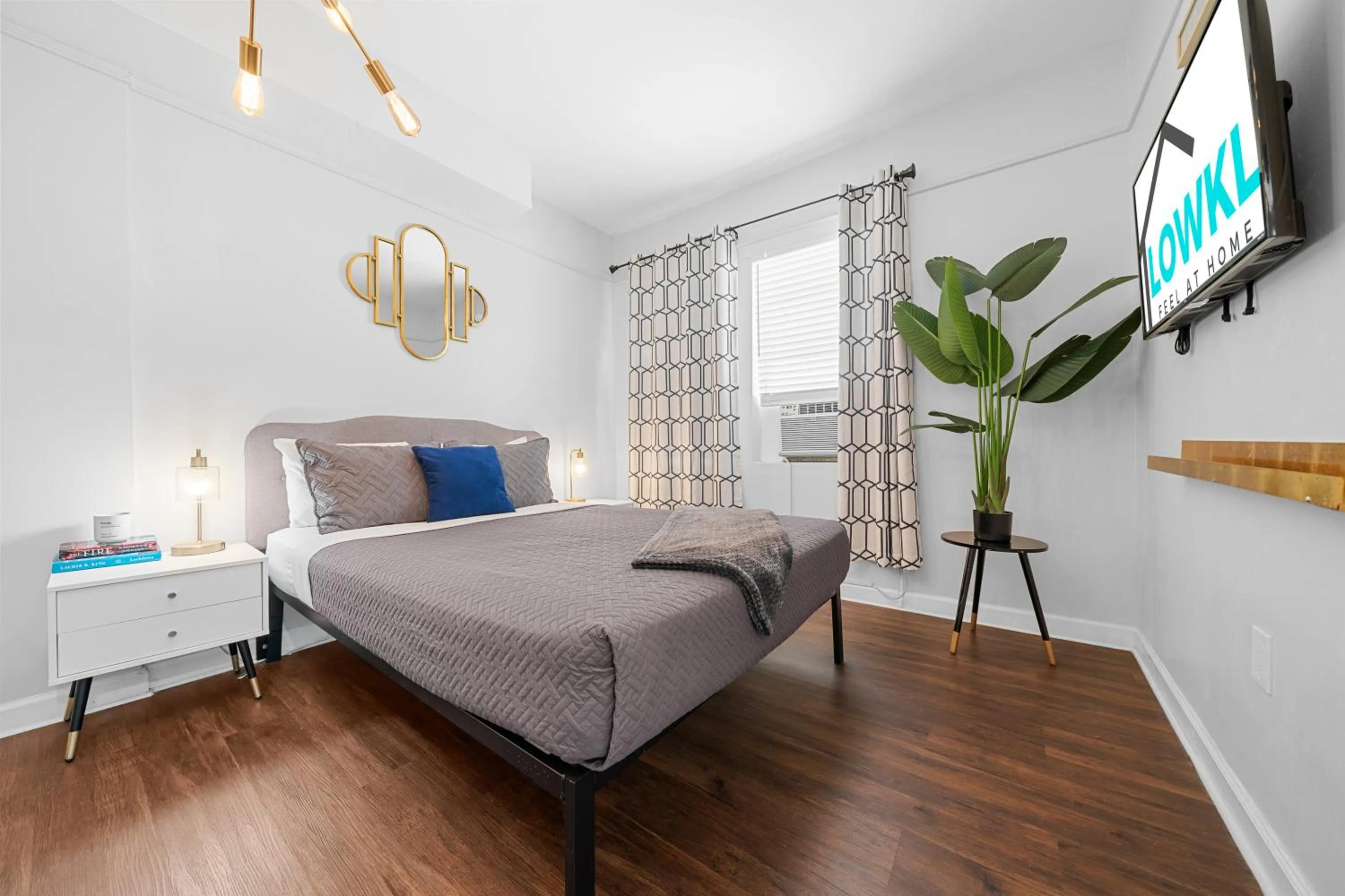 Bed in Nine20 Collins Apartments by Lowkl