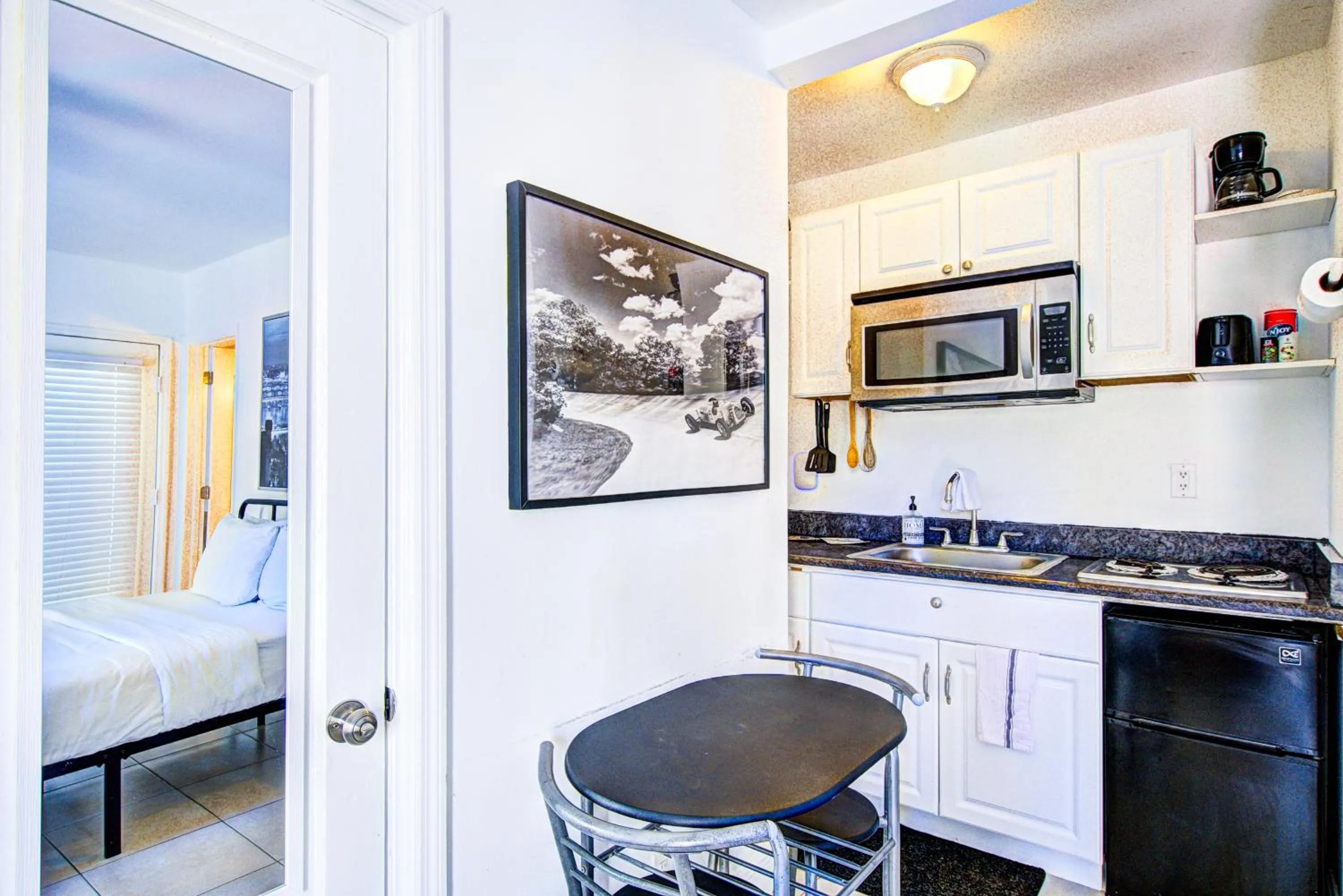 Dining area in Little Paris by the ocean self check in