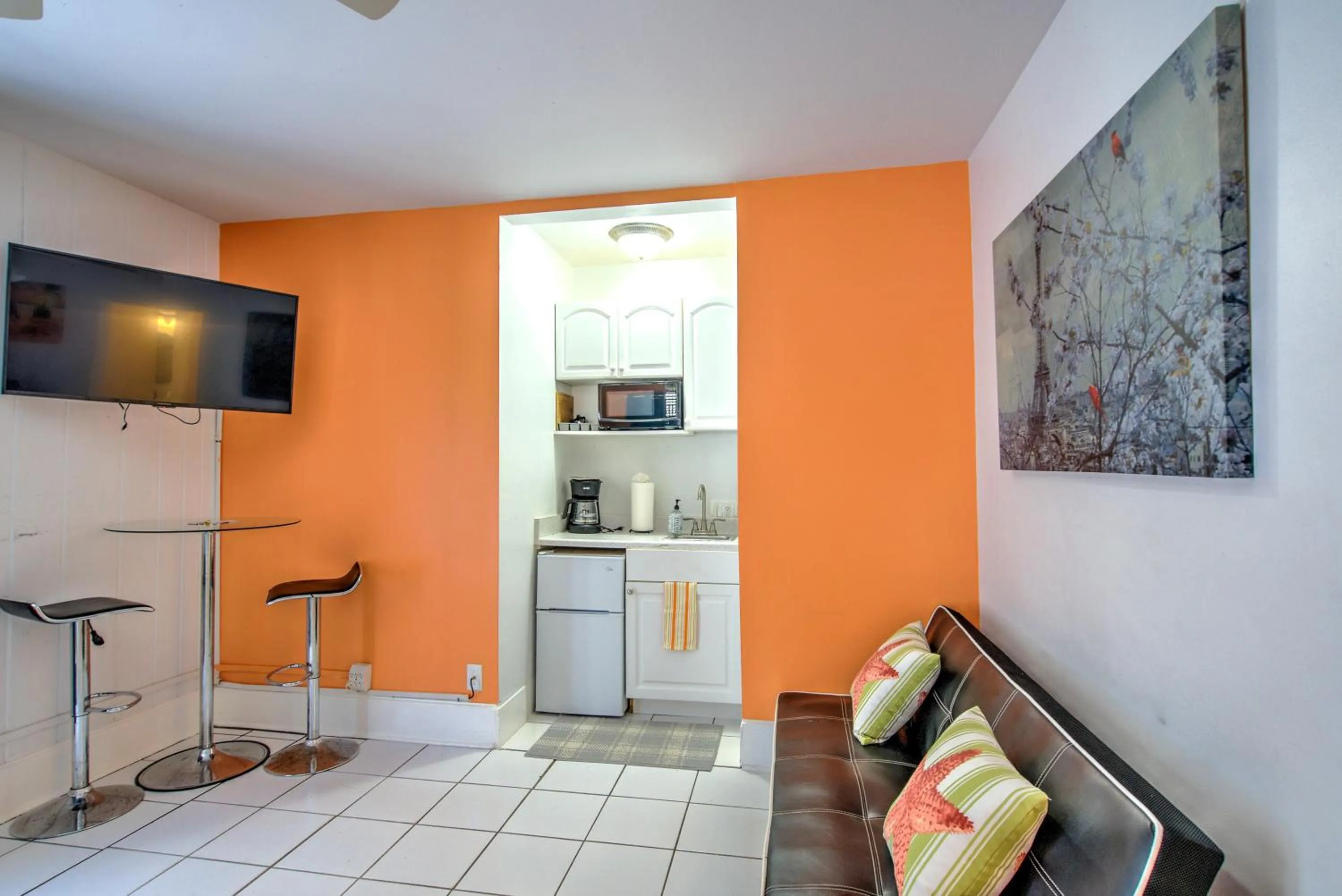 Photo of the whole room in Little Paris by the ocean self check in